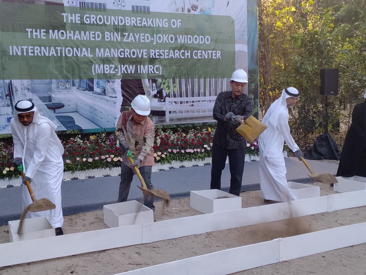 Indonesia dan UEA Ground Breaking Pembangunan Pusat Penelitian Mangrove Dunia