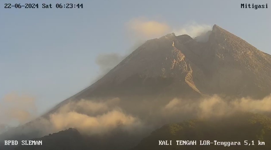 Dua Kubah Lava di Puncak Gunung Merapi tak Banyak Mengalami Perubahan