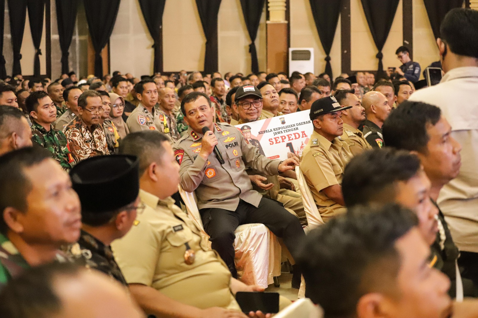 Kampanyekan Tiga Pilar, Kapolda Jateng Minta Masyarakat Jaga Keamanan