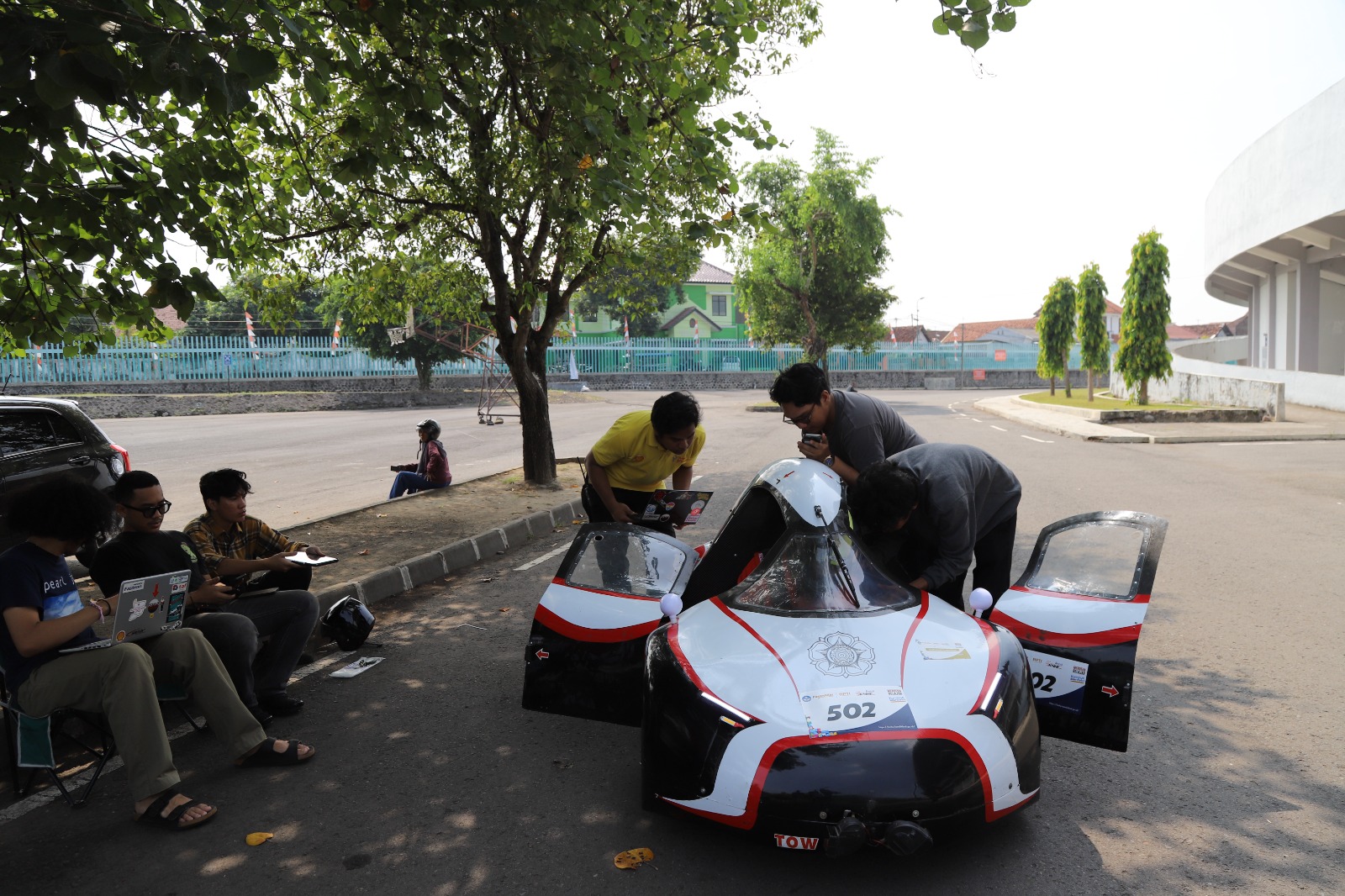 Mobil Semar UGM Siap Menantang 80 Tim dari 12 Negara