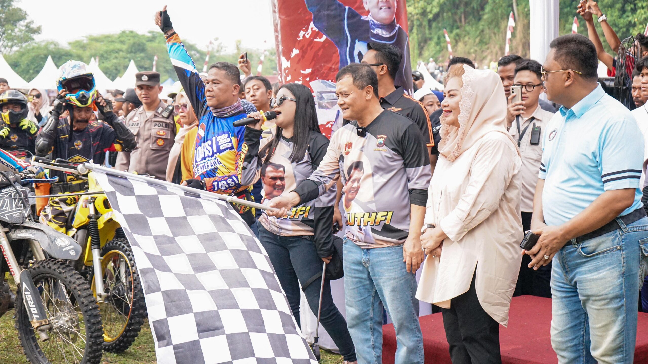 Ciptakan Suasana Aman dan Damai, Polda Jateng Gelar Baksos dan Pengobatan