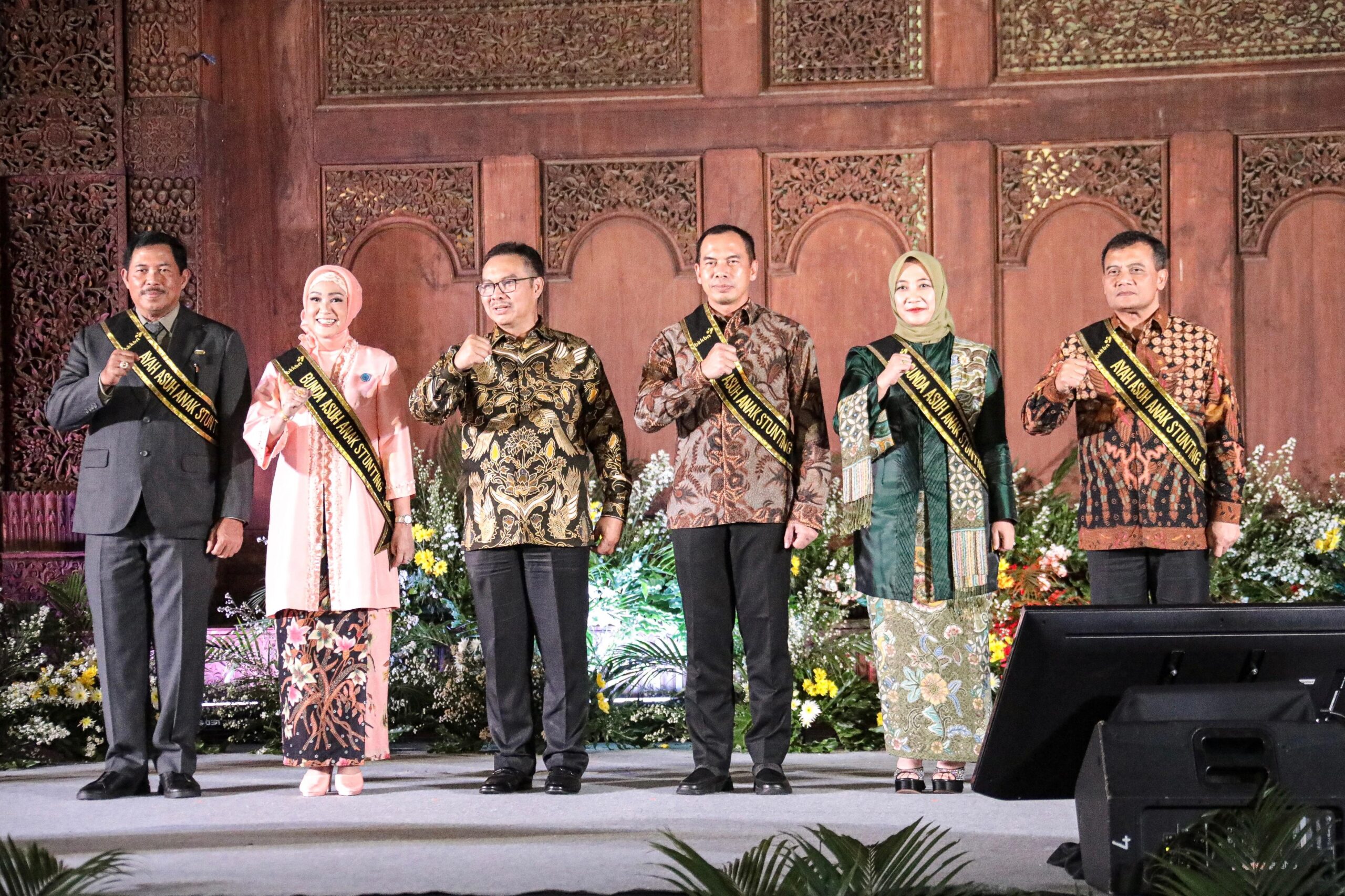 Kapolda Jateng Dikukuhkan Sebagai Ayah Asuh Anak Stunting