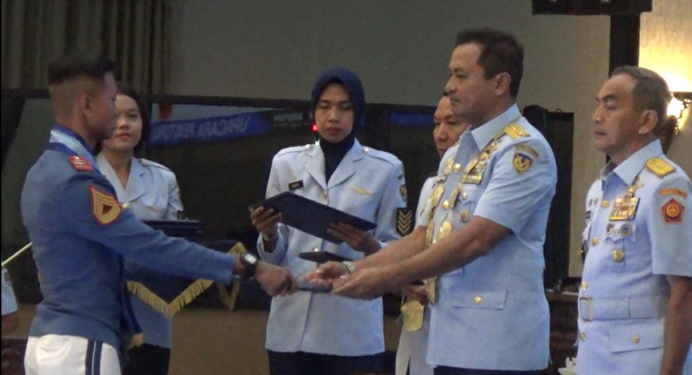 KSAU Wisuda 111 Sarjana Lulusan AAU