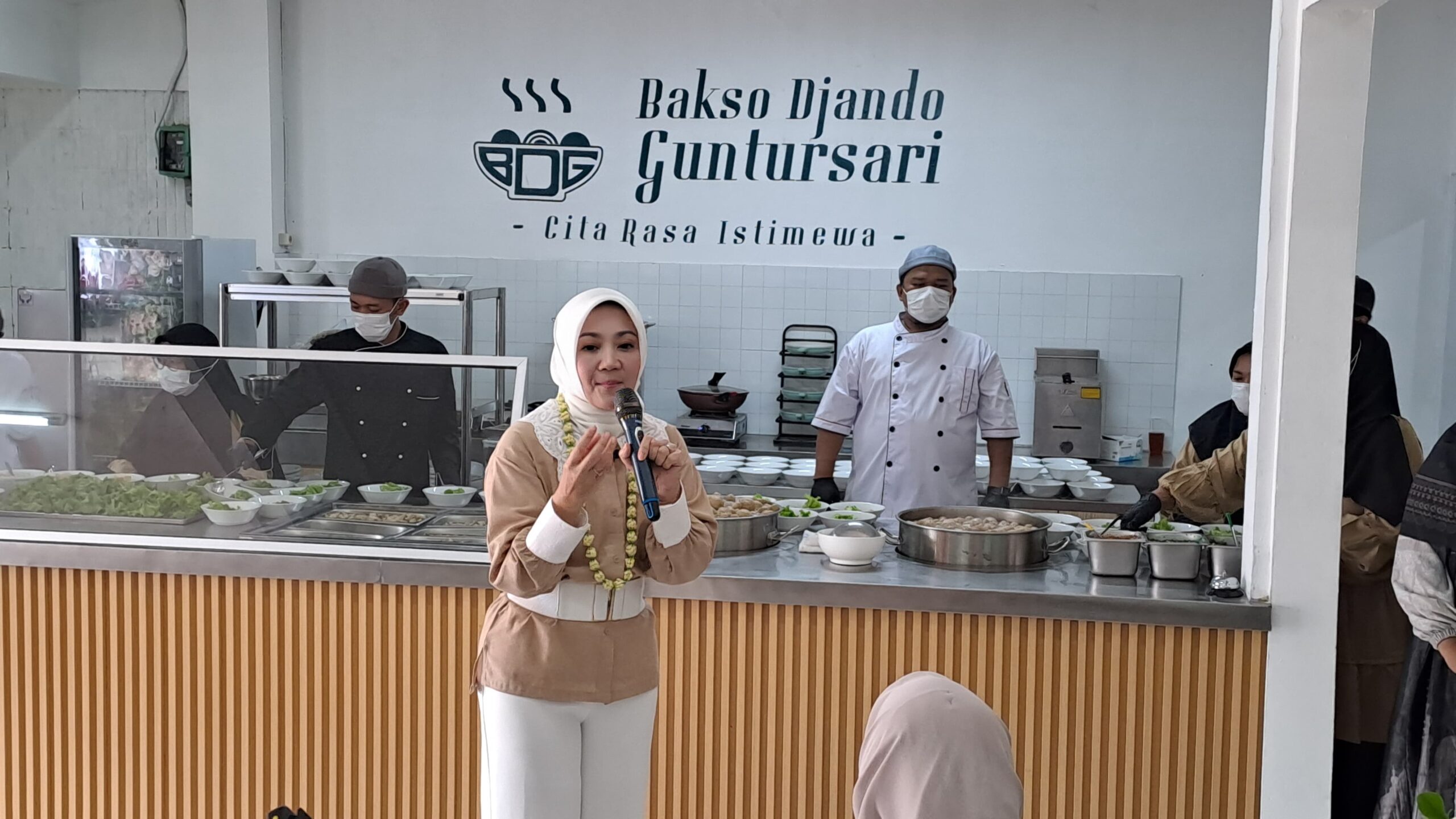 Djando Guntursari, Bakso Jando Pertama di Kota Bandung