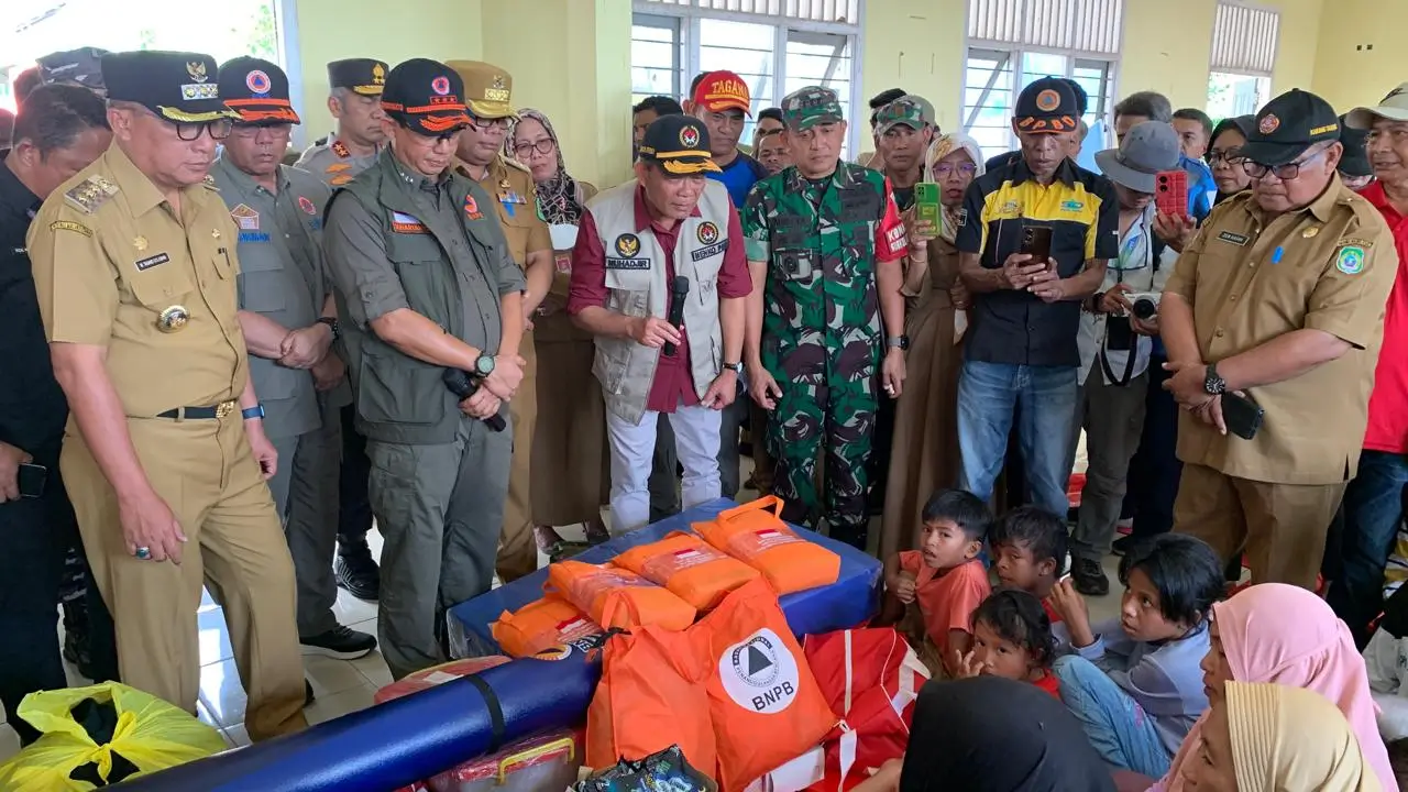 Pemerintah Beri Opsi Relokasi Warga Terdampak Banjir Ternate