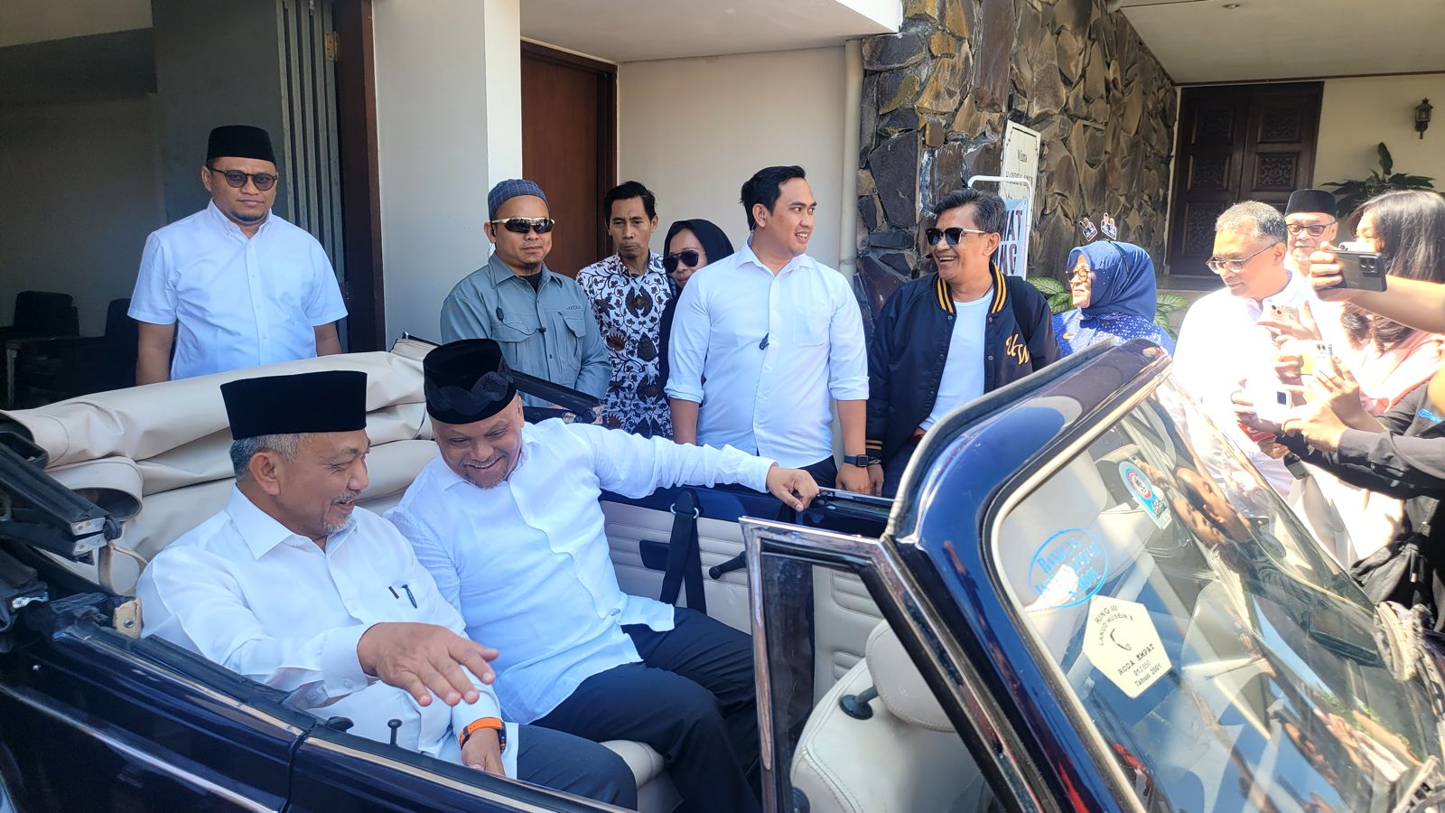 Pasangan Akhmad Syaiku dan Ilham Habibie (ASIH) siap memenangkan Pilgub Jawa Barat.