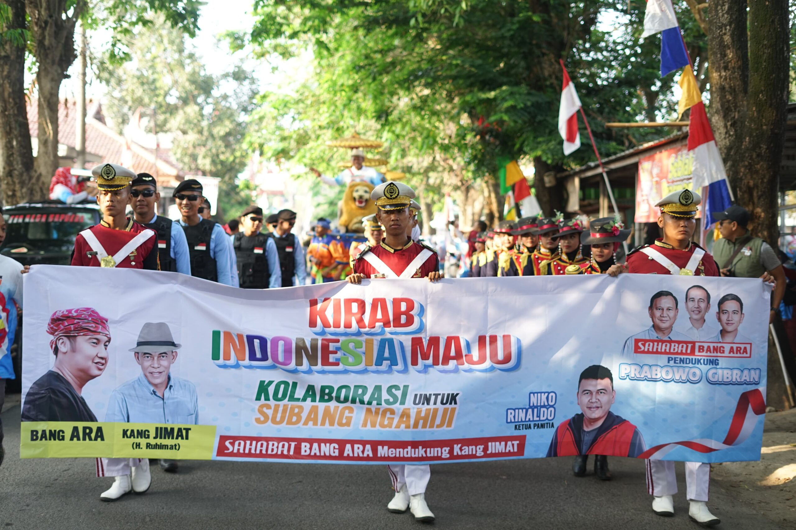 Bupati Subang, Jawa Barat, Ruhimat mengumpulkan pendukungnya jelang pilkada