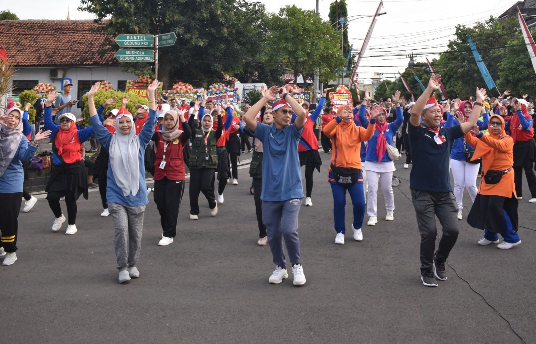 UNIVERSITAS Alma Ata Yogyakarta menggelar Senam Cegah Stunting Rame-Rame.