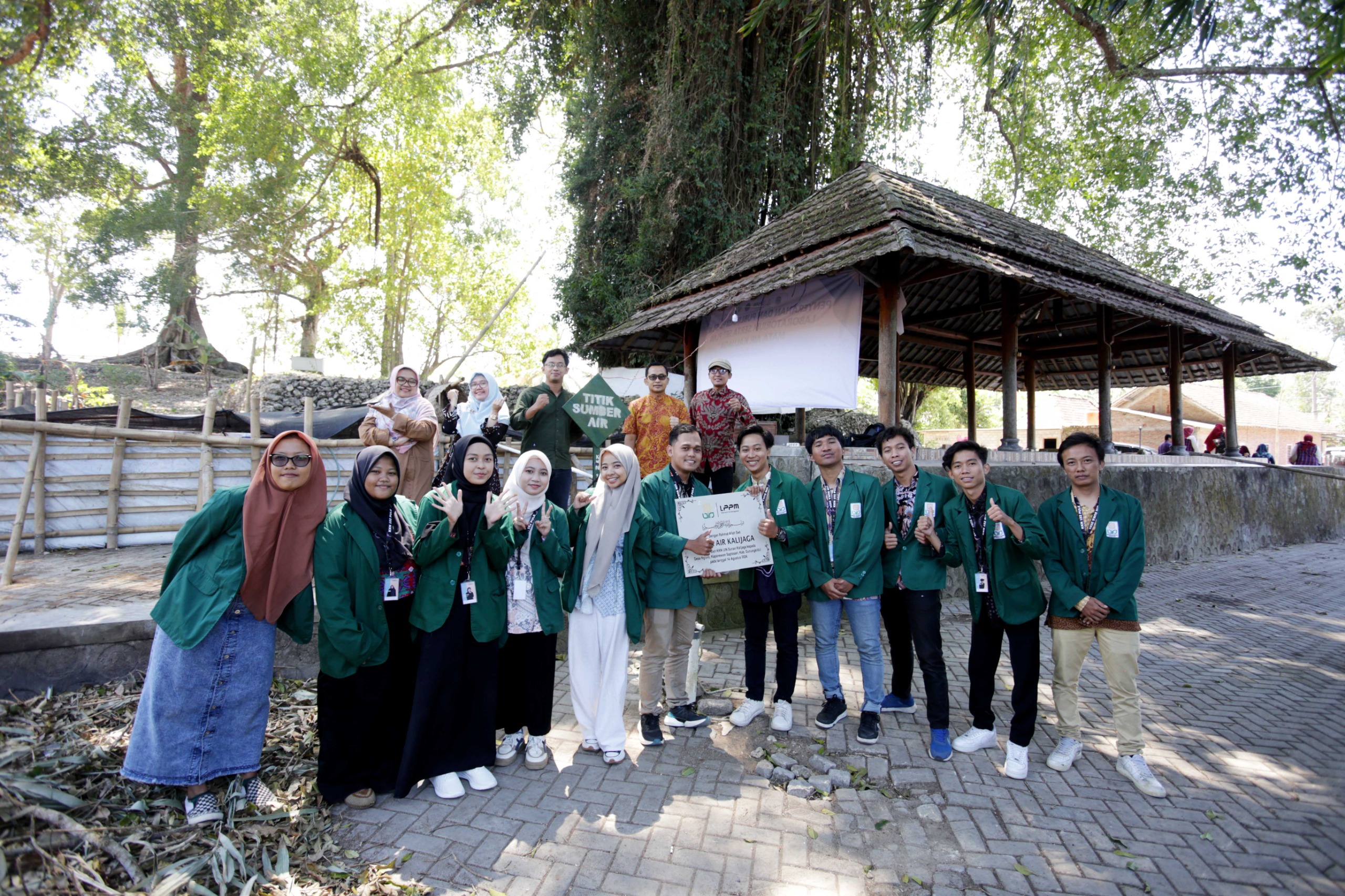 Mahasiswa UIN Sunan Kalijaga Yogyakarta berhasil membuat sumur bor sedalam 100 meter di Gunungkidul.