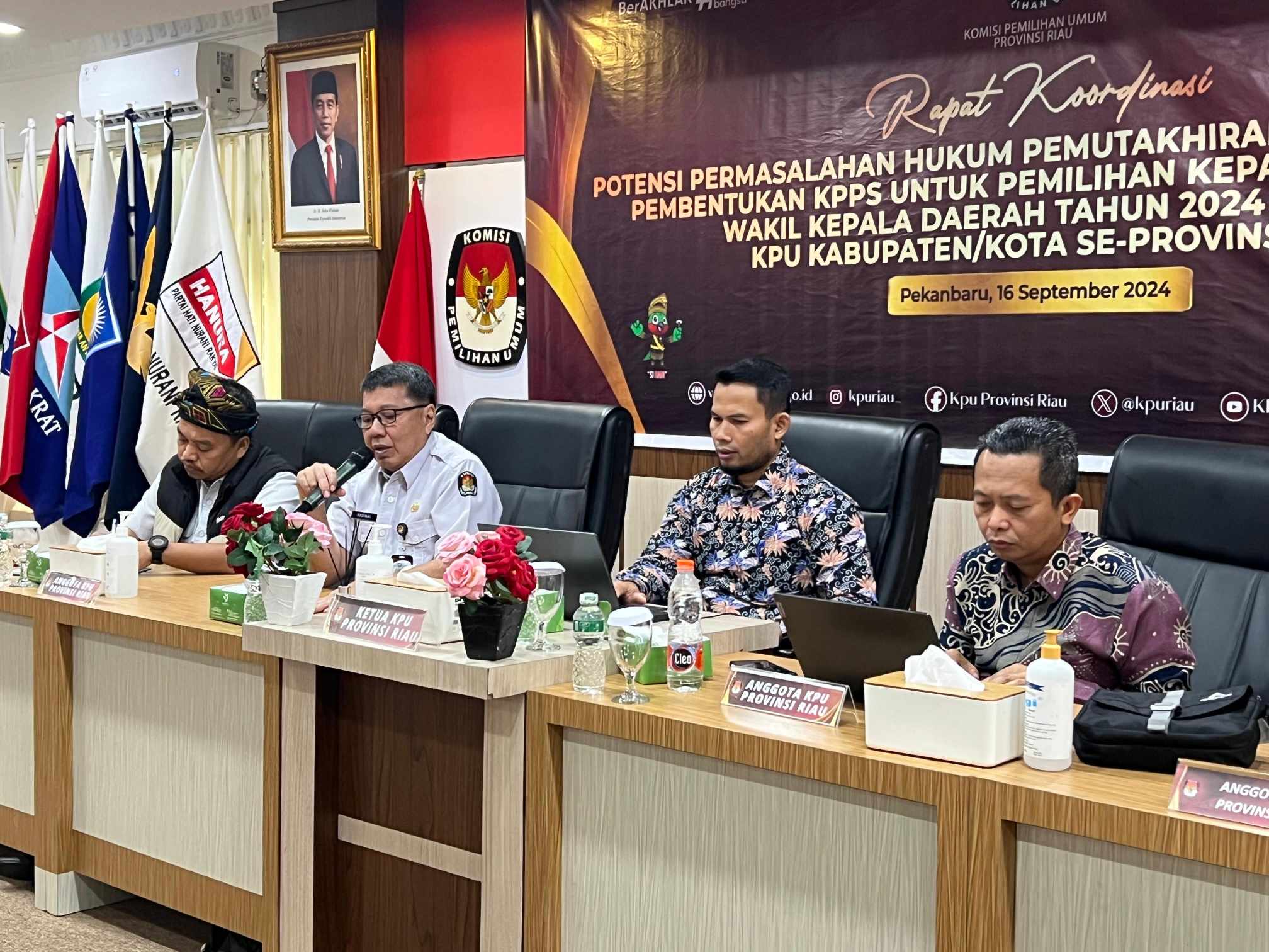 KPU Riau Mulai Rekrut 80.360 Anggota KPPS Pilkada Serentak