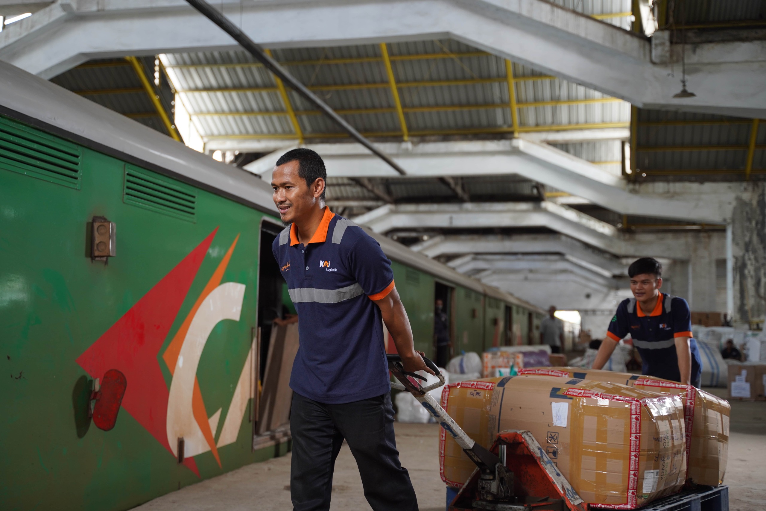 PT KAI Logistik memperluas jangkauan ke seluruh Indonesia.