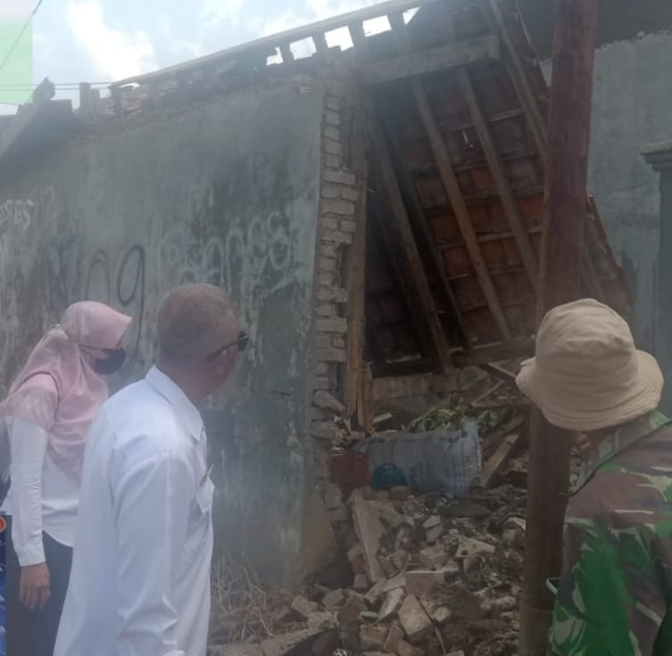 kerusakan gempa bumi di Jawa Barat.