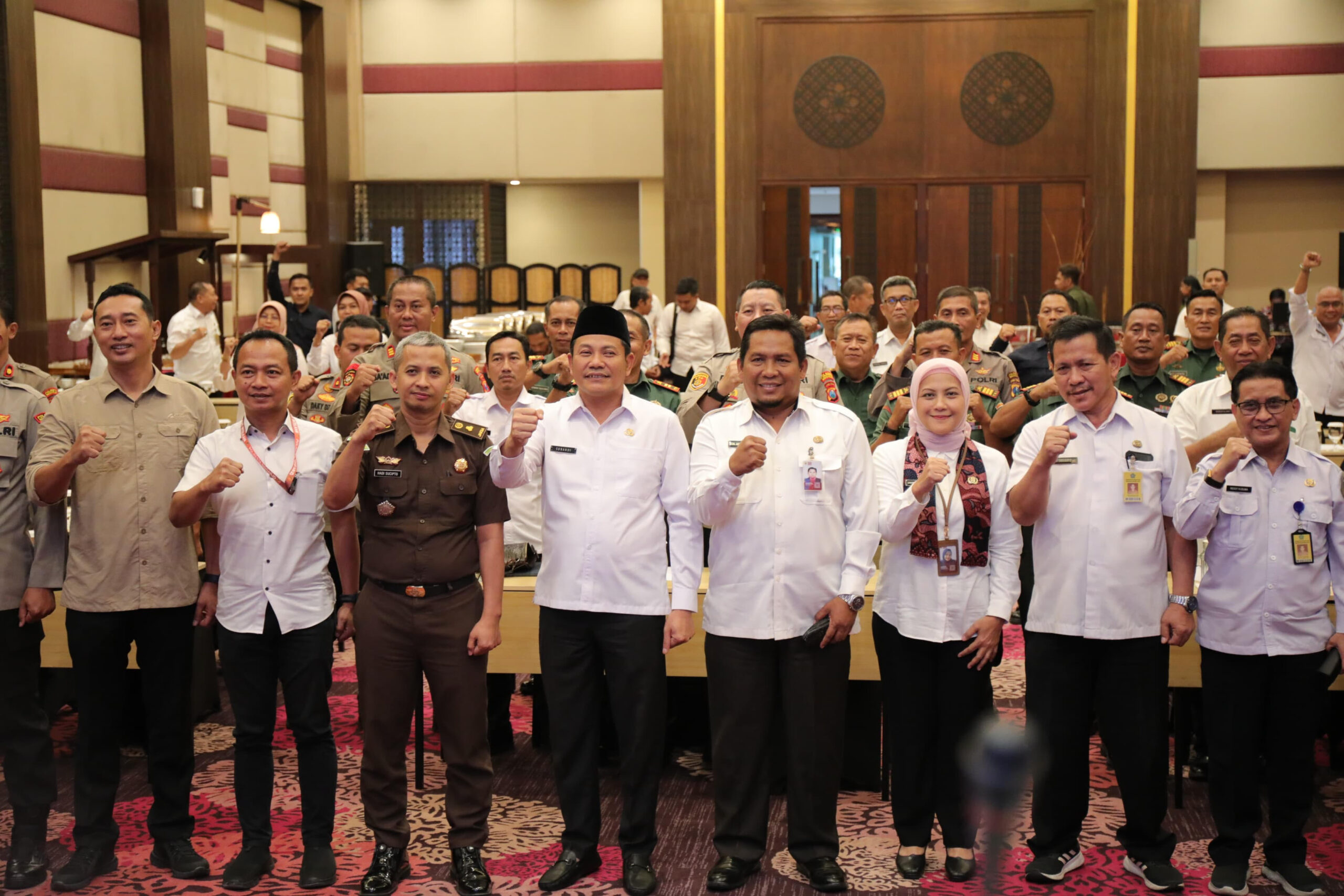 SEMUA stakeholder di lingkungan Pemkab Sidoarjo serta elemen masyarakat diminta menjaga stabilitas dan kondusivitas politik menjelang Pilkada