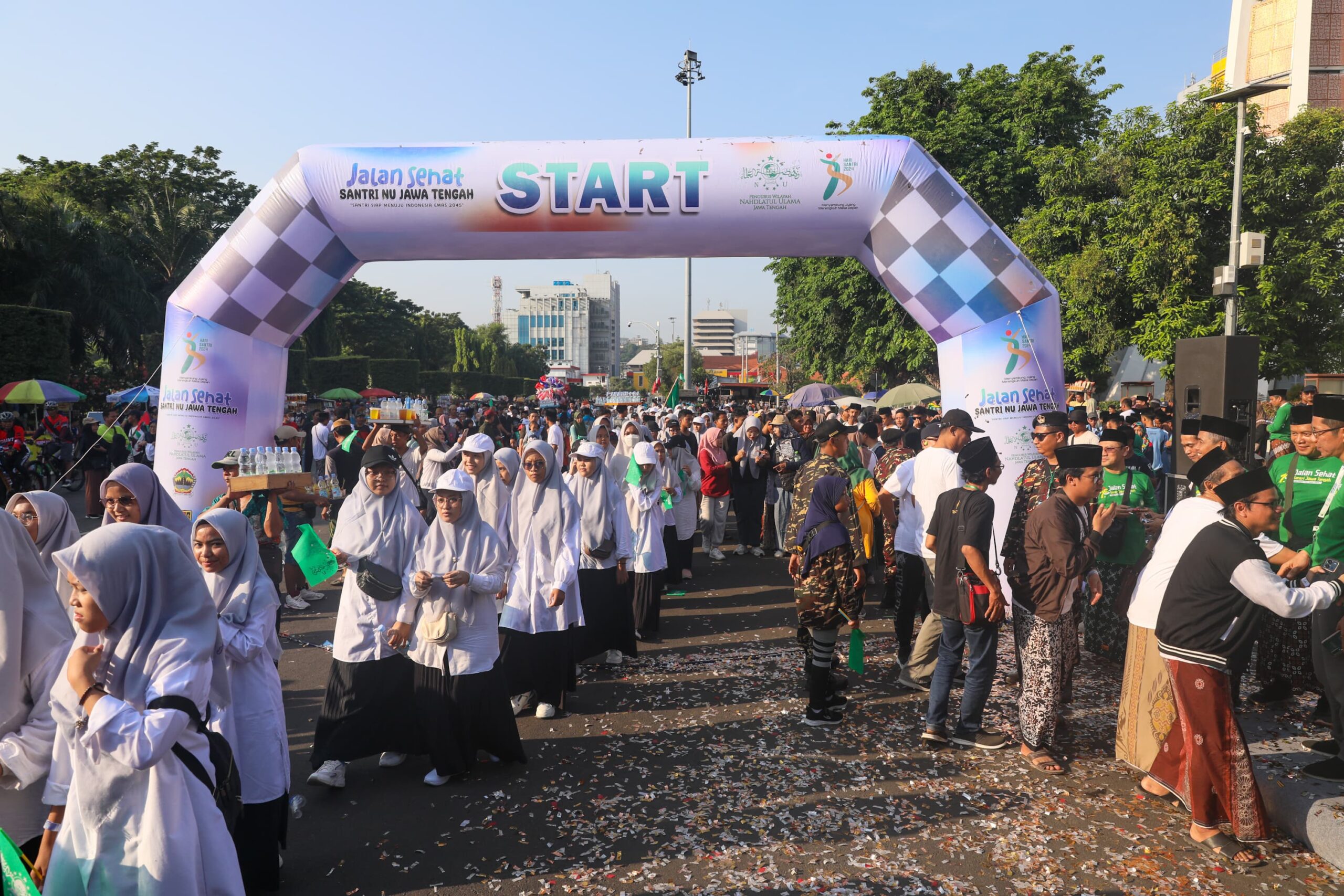 Sekda Jateng Ajak Santri  Biasakan Pola Hidup Sehat 