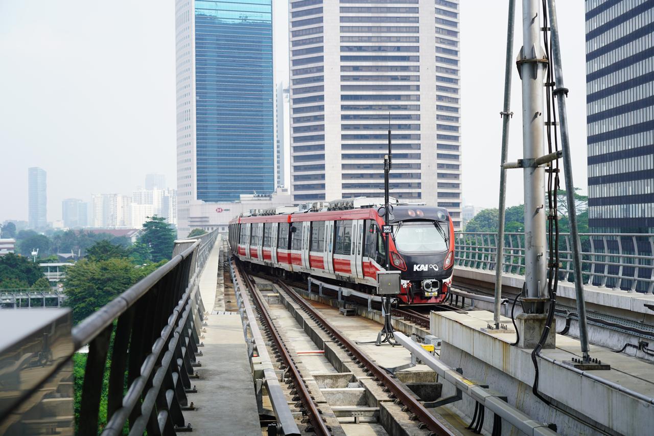 Dukung Pelantikan Presiden, KAI Operasikan 364 Perjalanan LRT Jabodebek