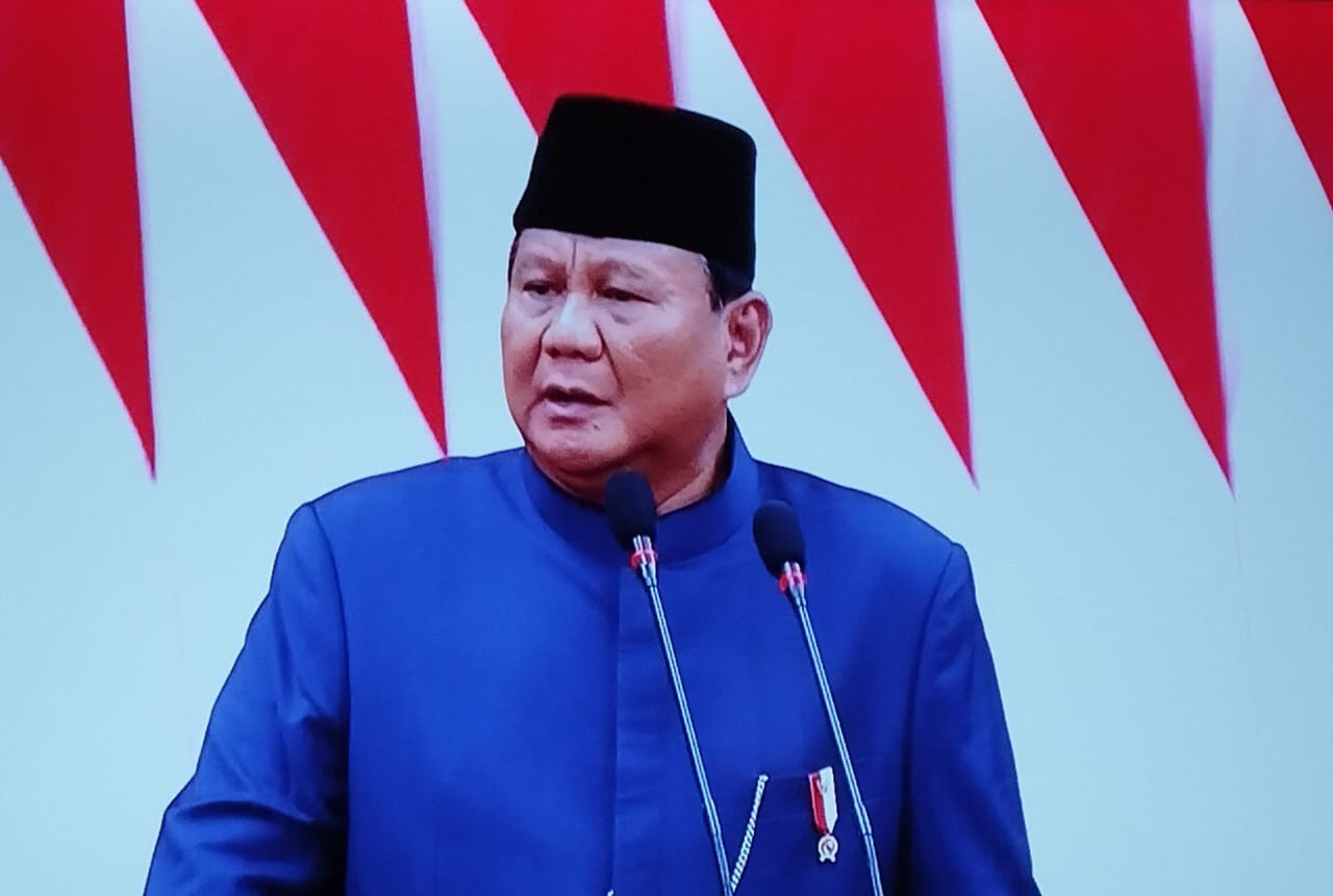 DIREKTUR Eksekutif Celios, Bhima Yudhistira Adhinegara menilai kinerja tim ekonomi Prabowo-Gibran belum memuaskan.