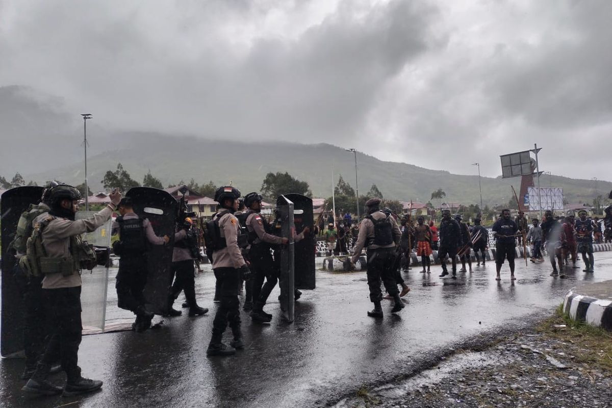 Pilkada Puncak Jaya ricuh karena kotak suara dicuri