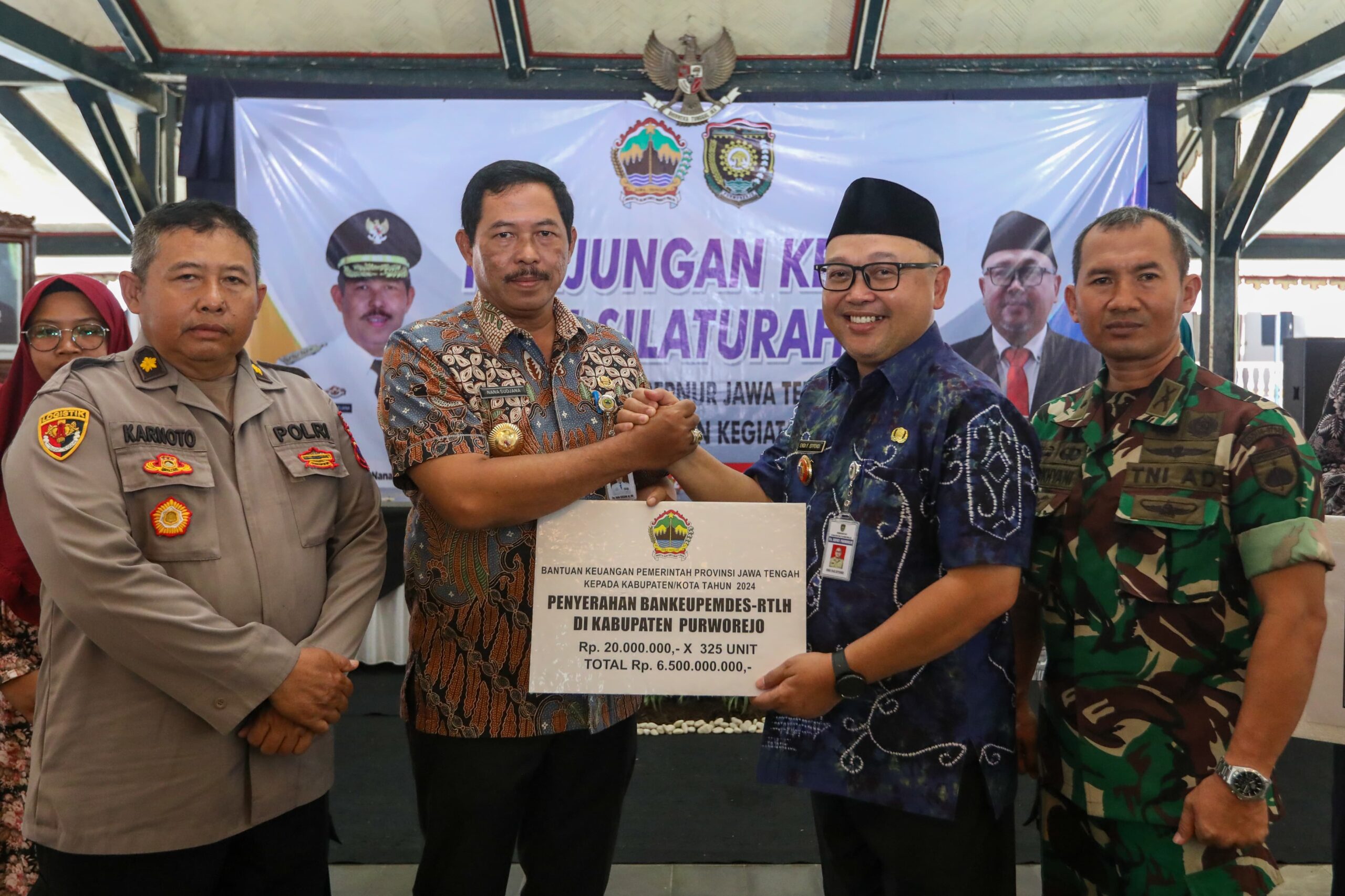 Nana Sudjana Resmikan Delapan Proyek di Kabupaten Purworejo