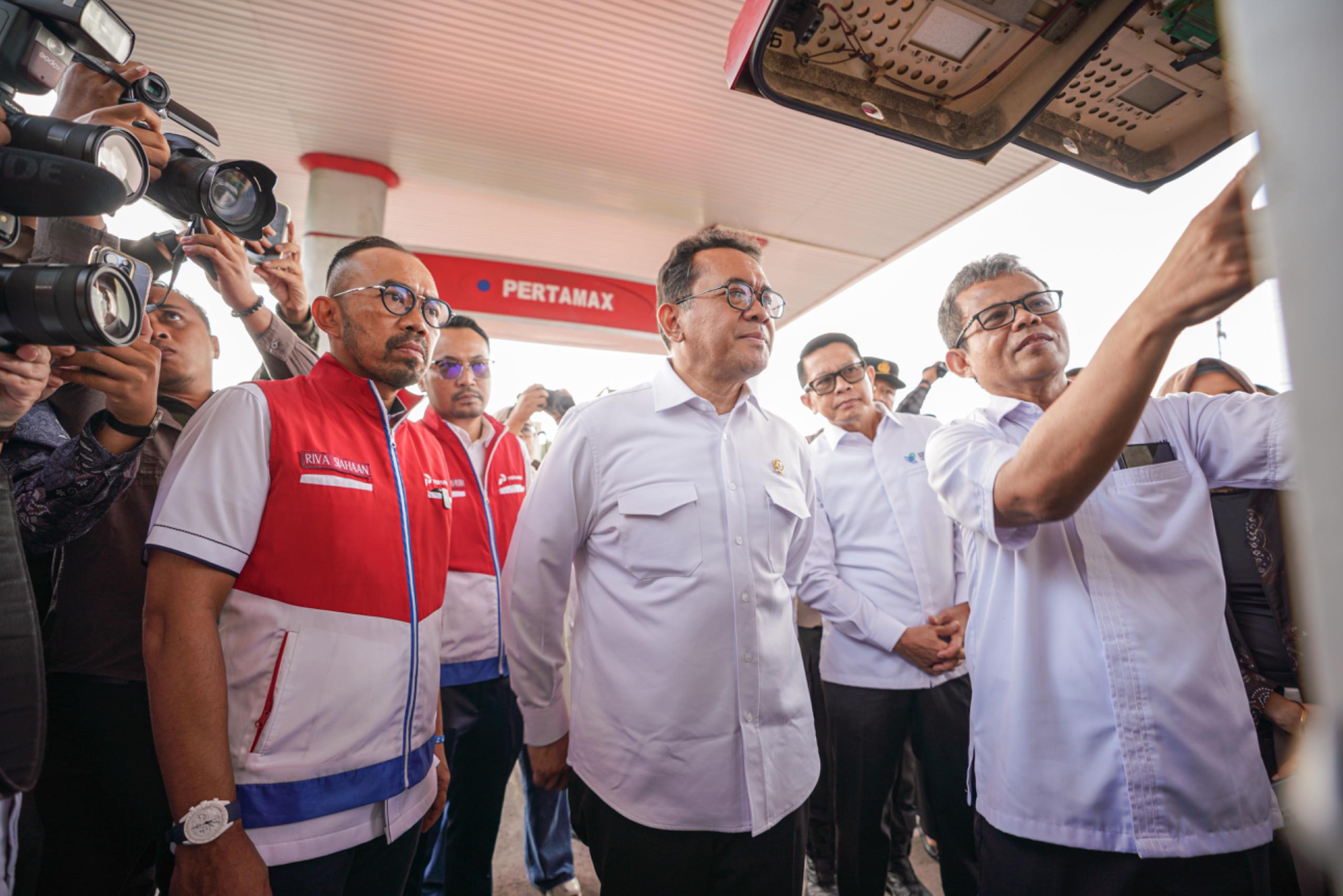 menteri perdagangan budi santoso mengapresiasi pertamina patra niaga yang segel spbu nakal.