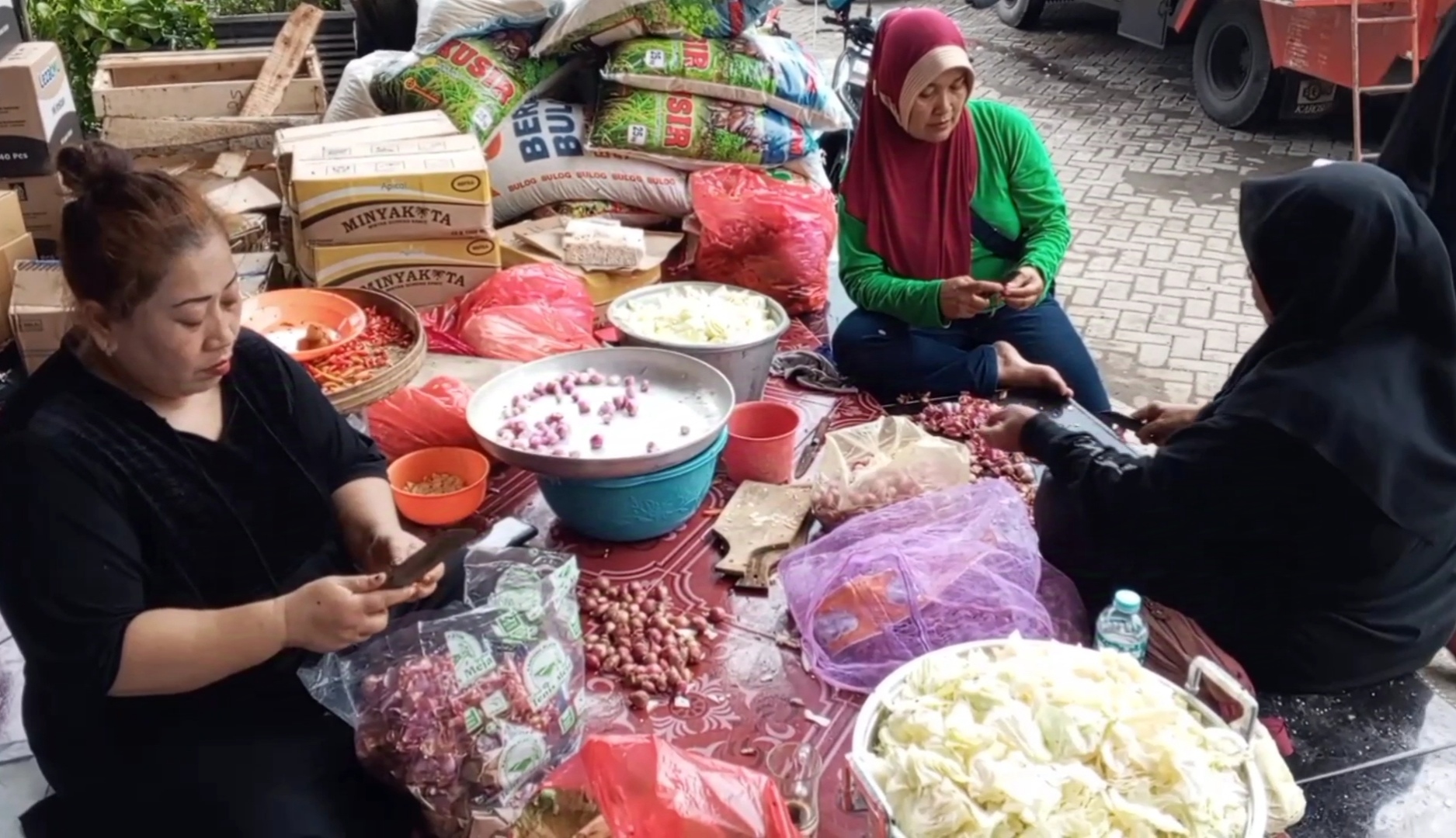 Pemkab Sidoarjo Dirikan Dapur Umum di Lokasi Banjir