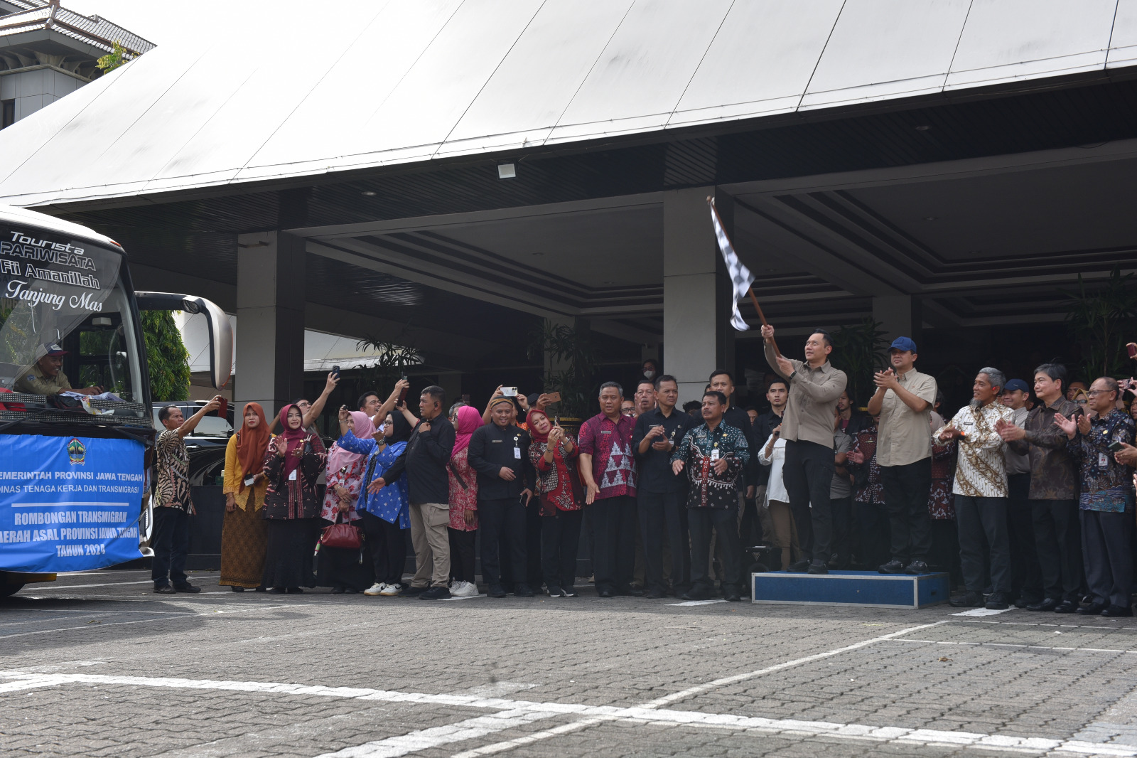 SEKRETARIS Daerah Provinsi Jateng, Sumarno mengusulkan agar ke depan pemerintah melakukan program transmigrasi tematik.