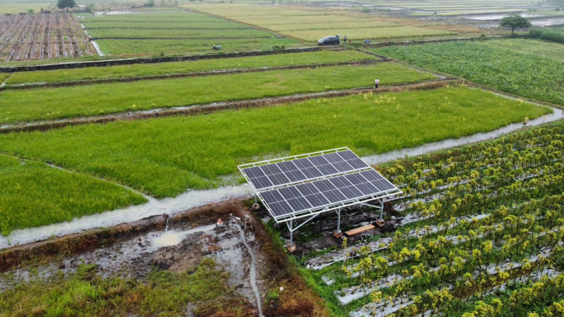 Pemkab Sukoharjo mendapa bantuan pompa sumur sistem tenaga surya dari Kementan untuk dioperasikan di areal persawahan tadah hujan.