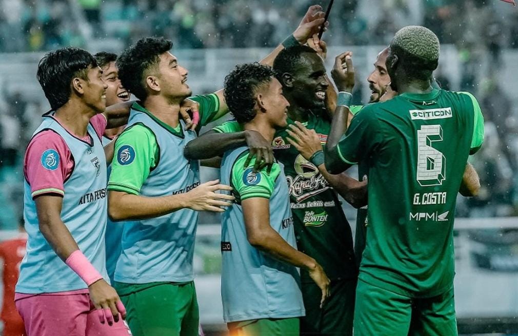 Gebuk Persik Kediri, Persebaya Kukuh di Puncak Klasemen