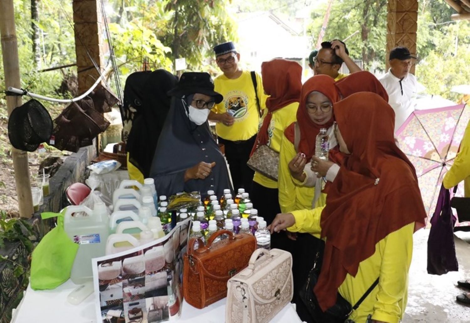 Bangun Kemandirian, UNY Resmikan Kampung Emas Iroyudan