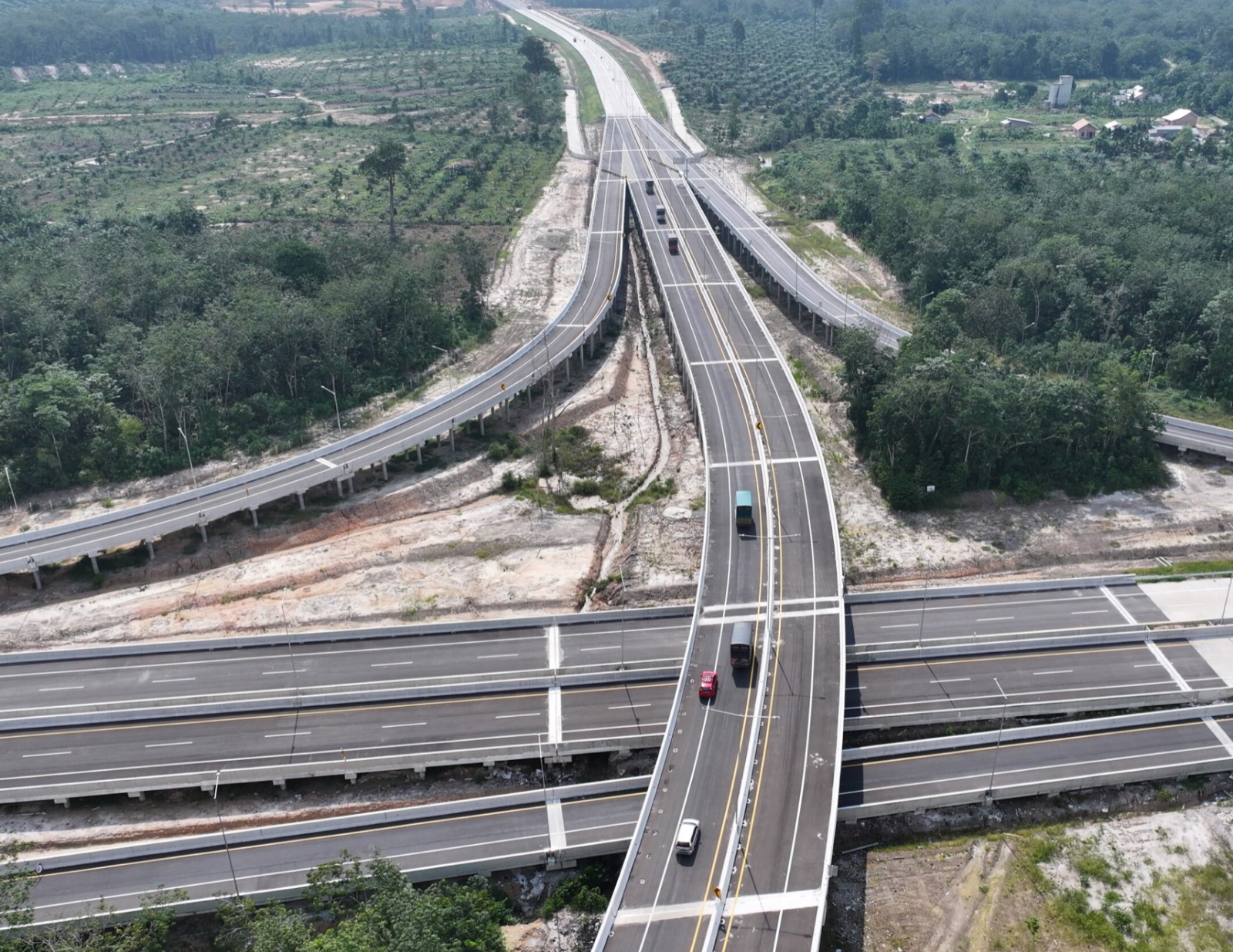 2,2 Juta Kendaraan Lintasi Jalan Tol Trans Sumatra Selama Nataru