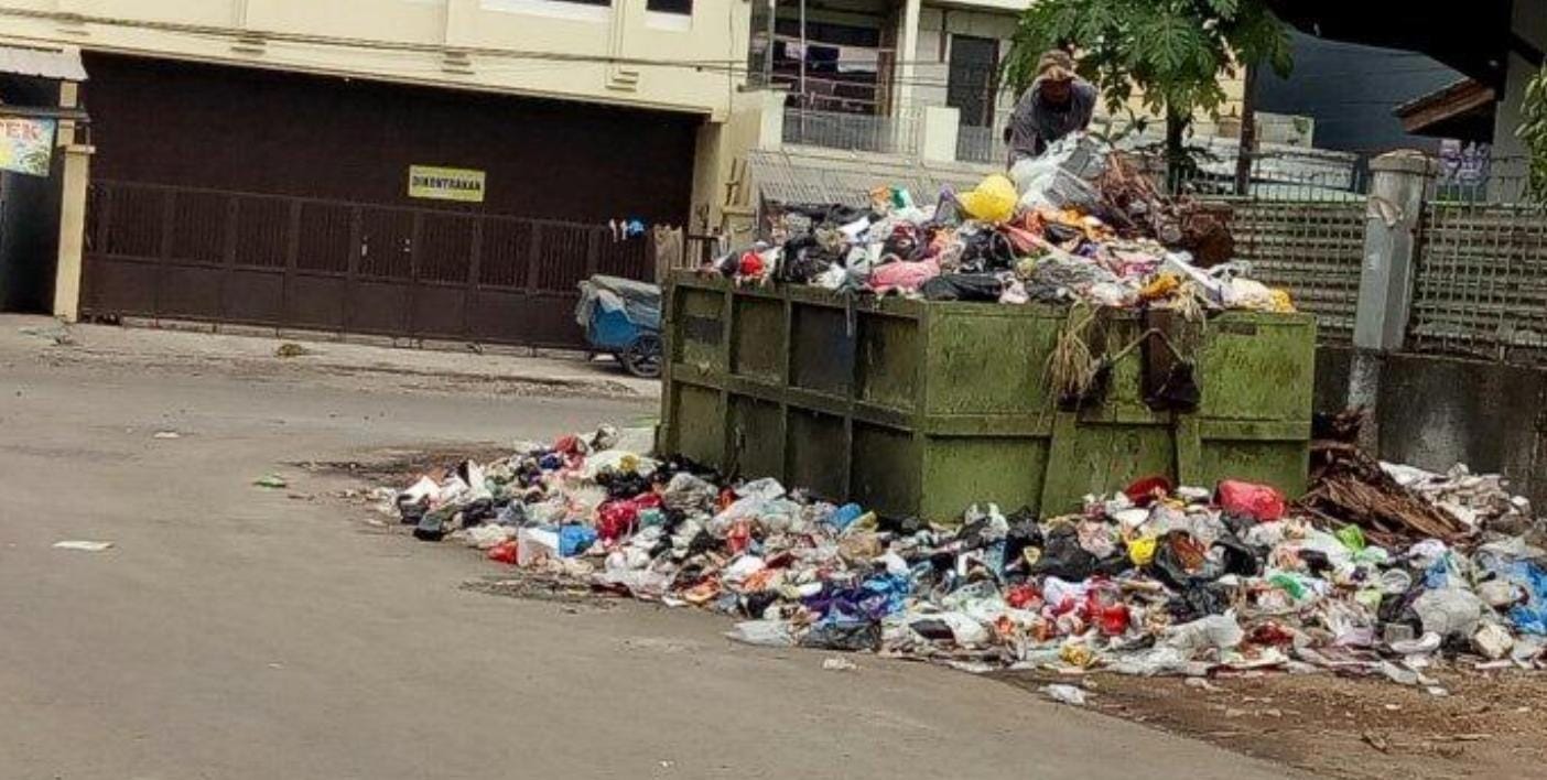 sampah tahun baru di wilayah bandung raya mencapai 57 ton