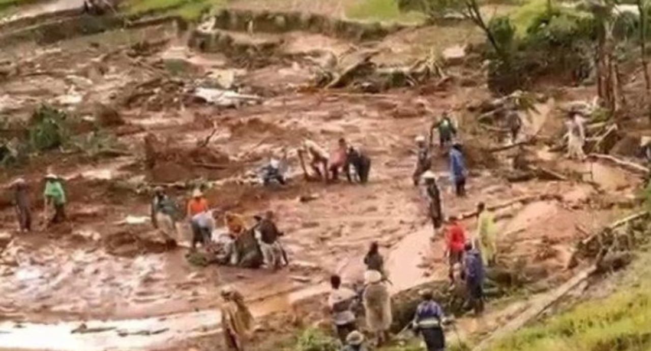 Longsor di Kabupaten Pekalongan Tewaskan 17 Orang