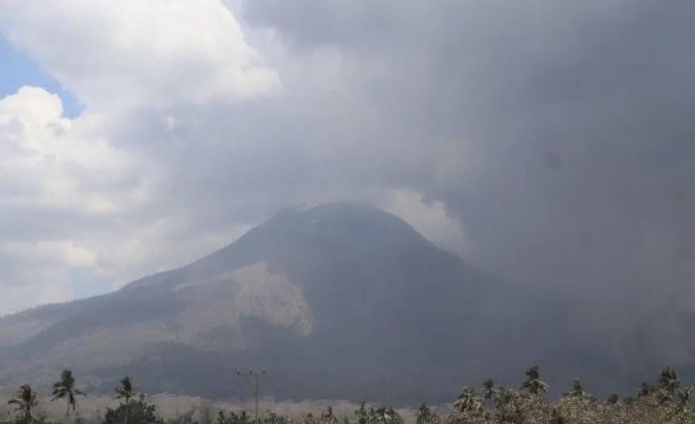 Gunung Lewotobi masih Siaga, Masyarakat Diminta Tetap Waspada