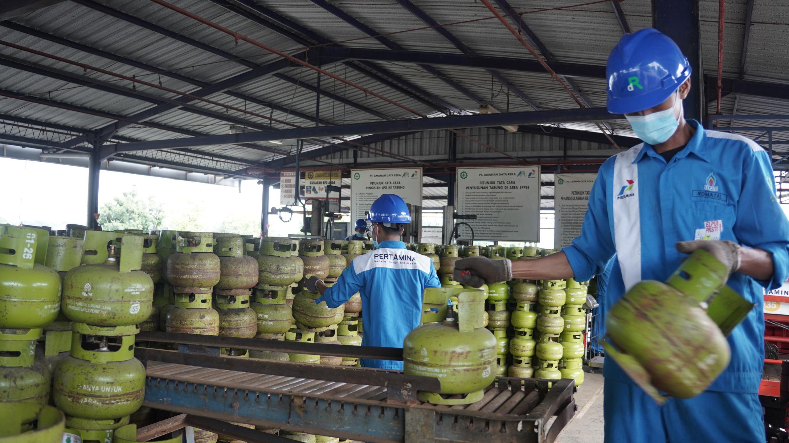 Pertamina Tambah 900 Ribu Tabung LPG 3 Kg di Jateng dan DIY