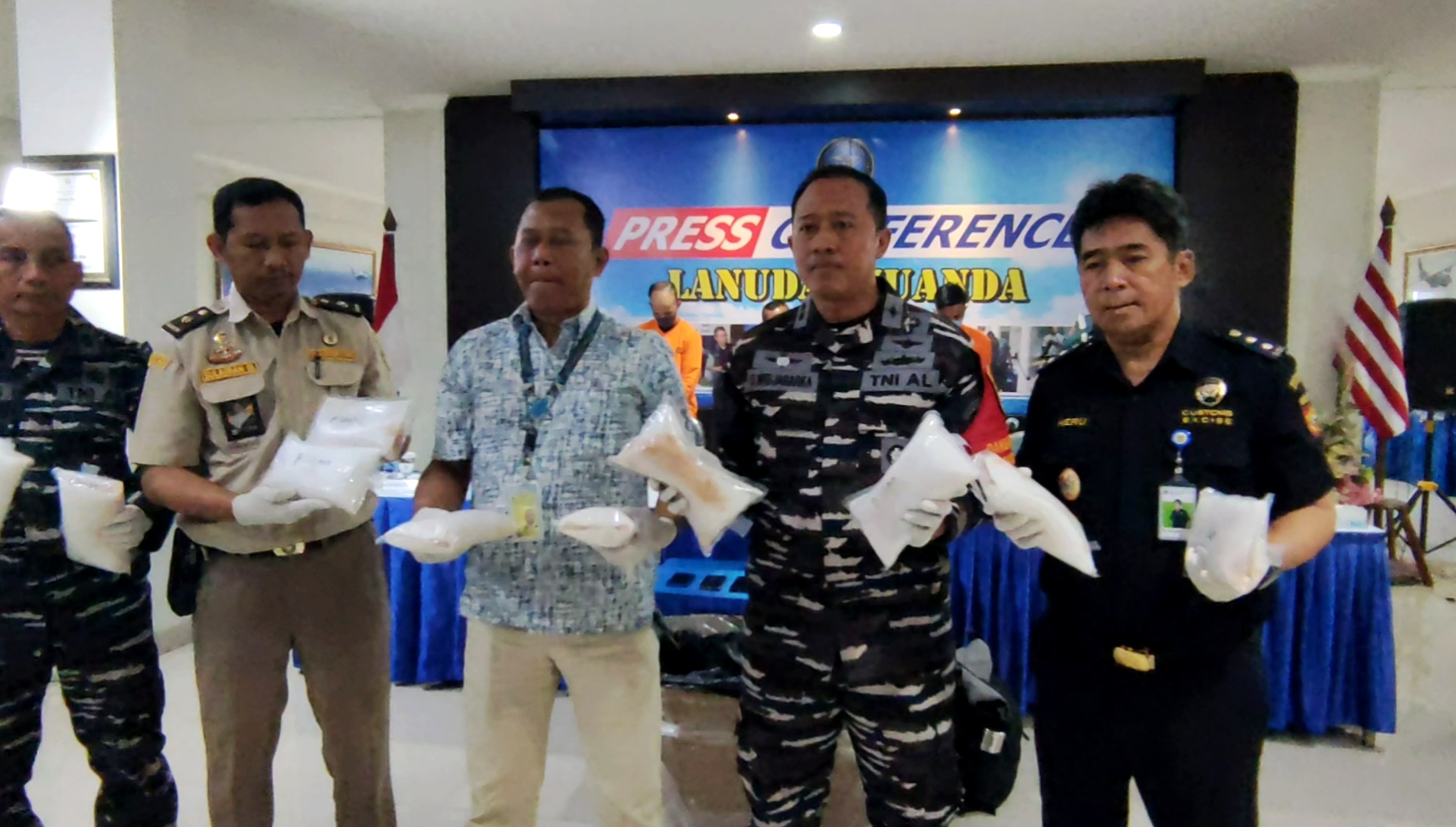 Satgaspam Bandara Juanda  Gagalkan Penyelundupan 60 Ribu Benih Lobster