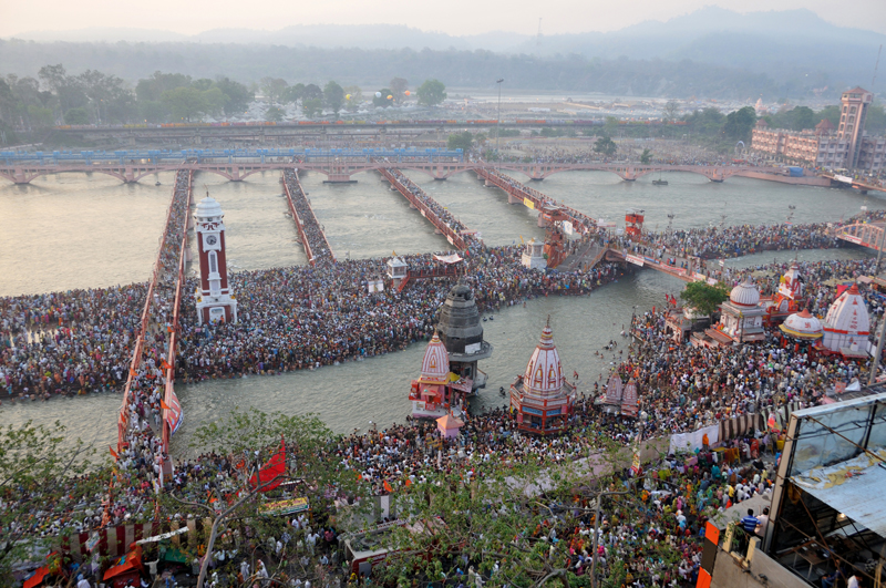 Maha Kumbh Mela Upacara Penyucian Diri Terbesar di Dunia