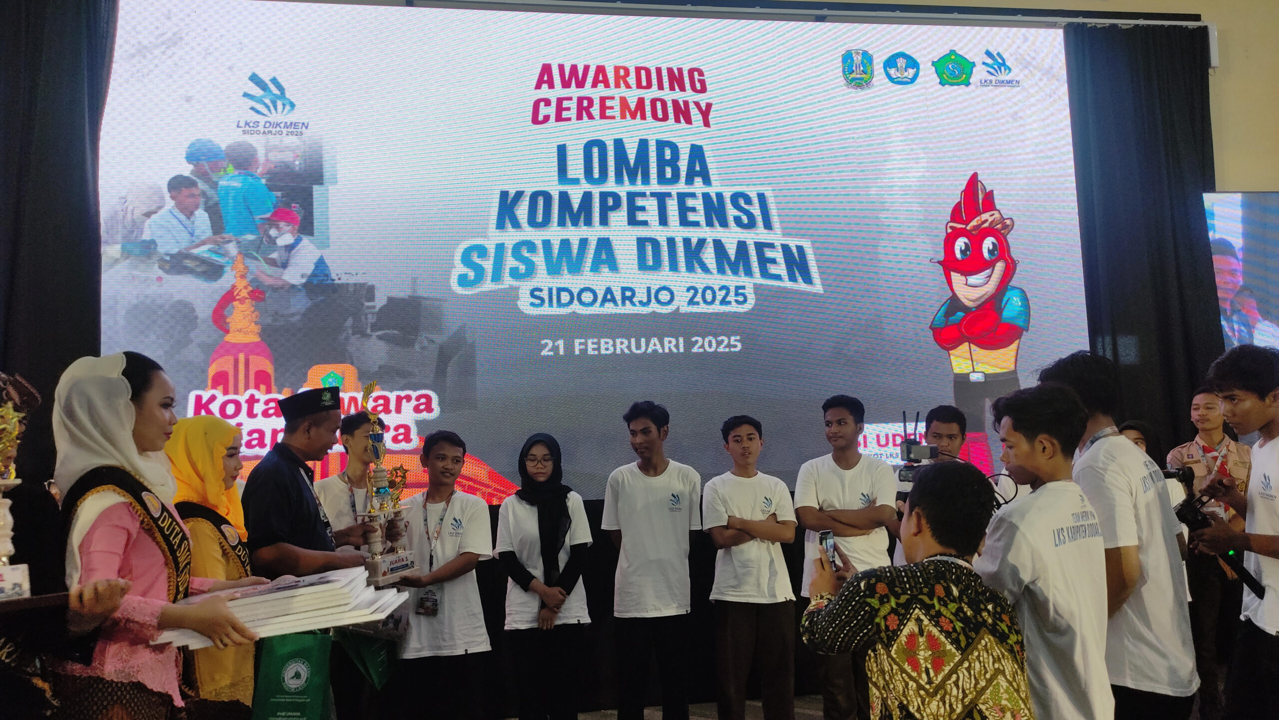 lomba kompetensi siswa dikmen 2025 sidoarjo meriah