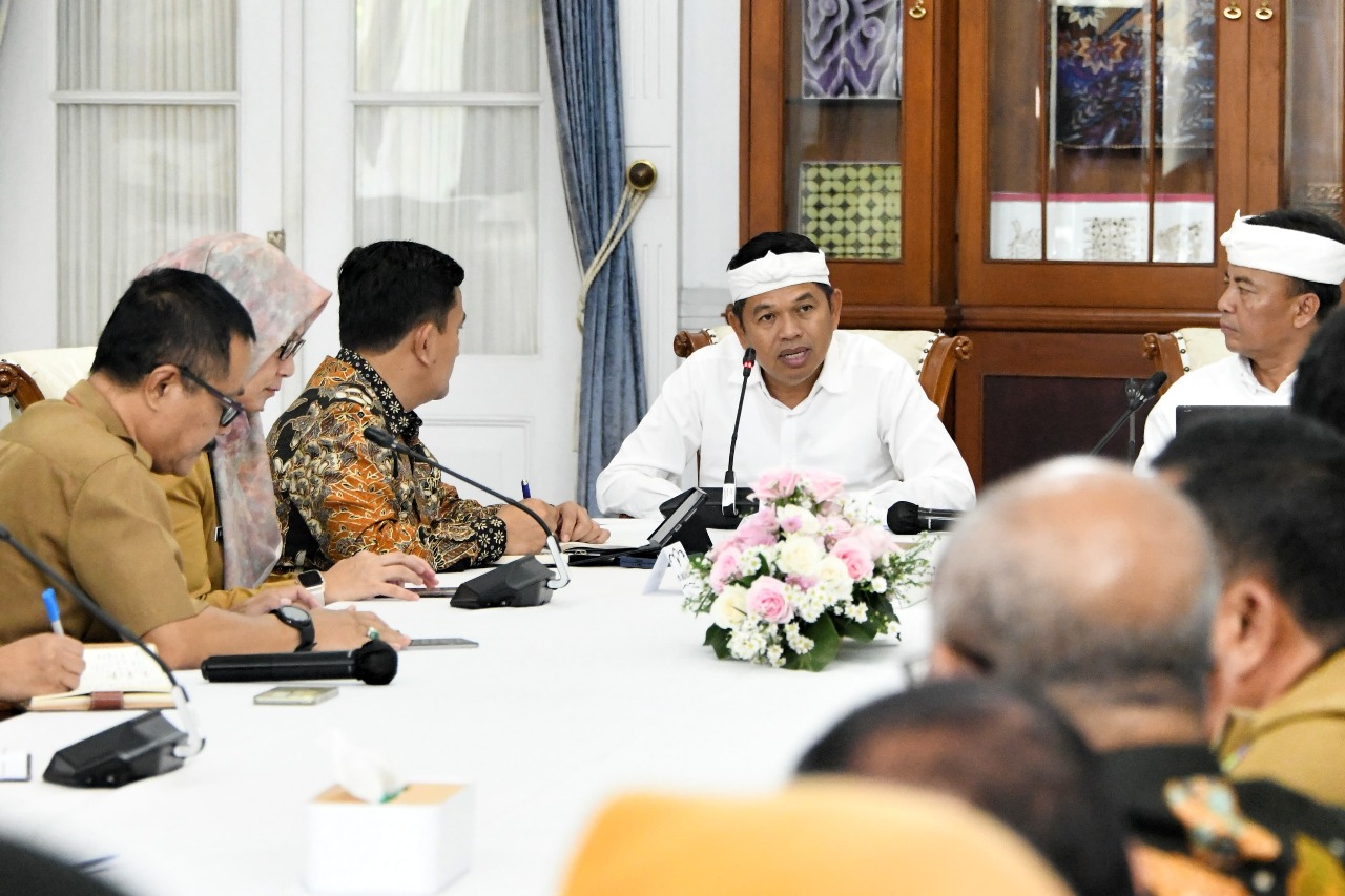 penataan kawasan puncak harus ditangani oleh semua stakeholder