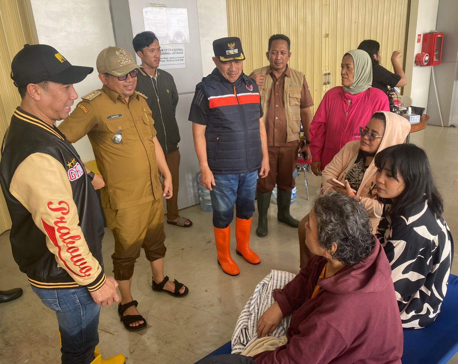 Pemkot Bekasi intens berkoordinasi dengan BNPB terkait penanganan korban bencana banjir yang melanda sejumlah wilayah di Kota Bekasi.