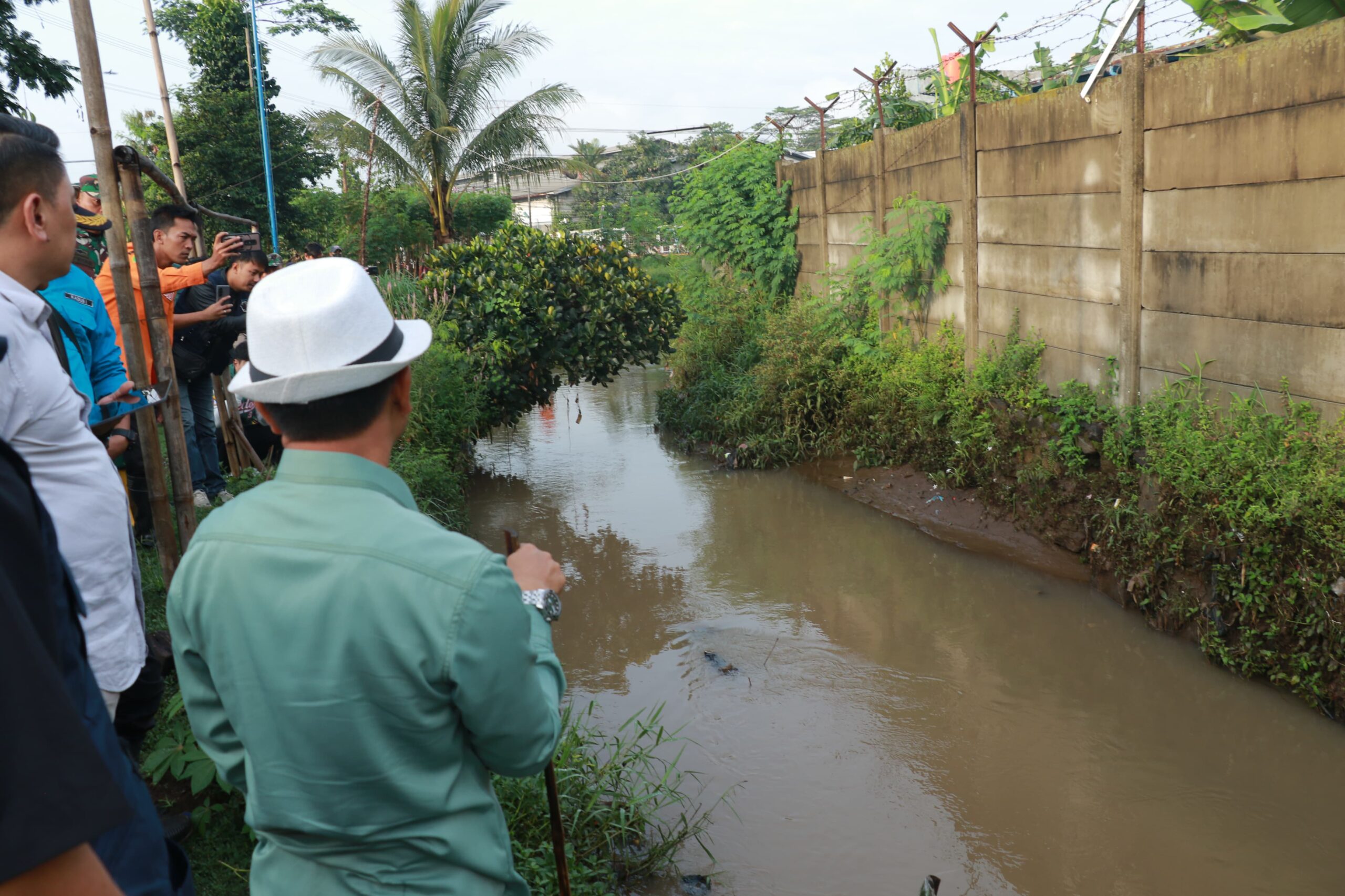 jalan lingkar majalaya sepanjang 2,1 km harus diteruskan oleh pemprov jabar