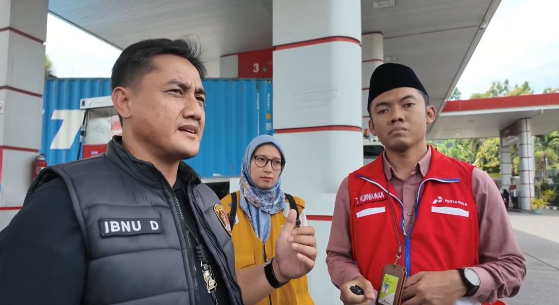 Pastikan Mutu dan Layanan BBM, Polrestabes dan Metrologi Sidak SPBU