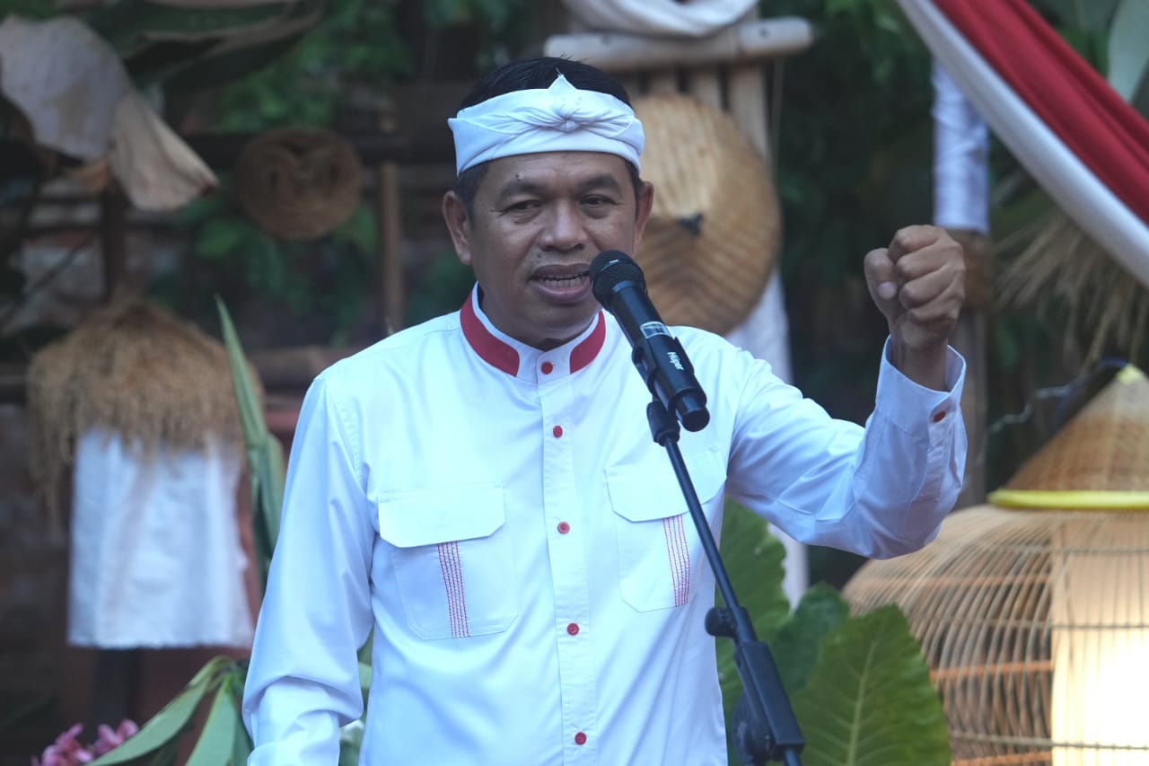Dedi Mulyadi Nunggak Pajak 1 Tahun Mobil Lexus Miliknya