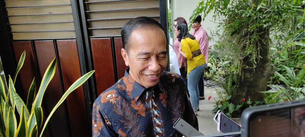 Jokowi Siap Hadapi Gugatan Warga Soal Mobil Esemka