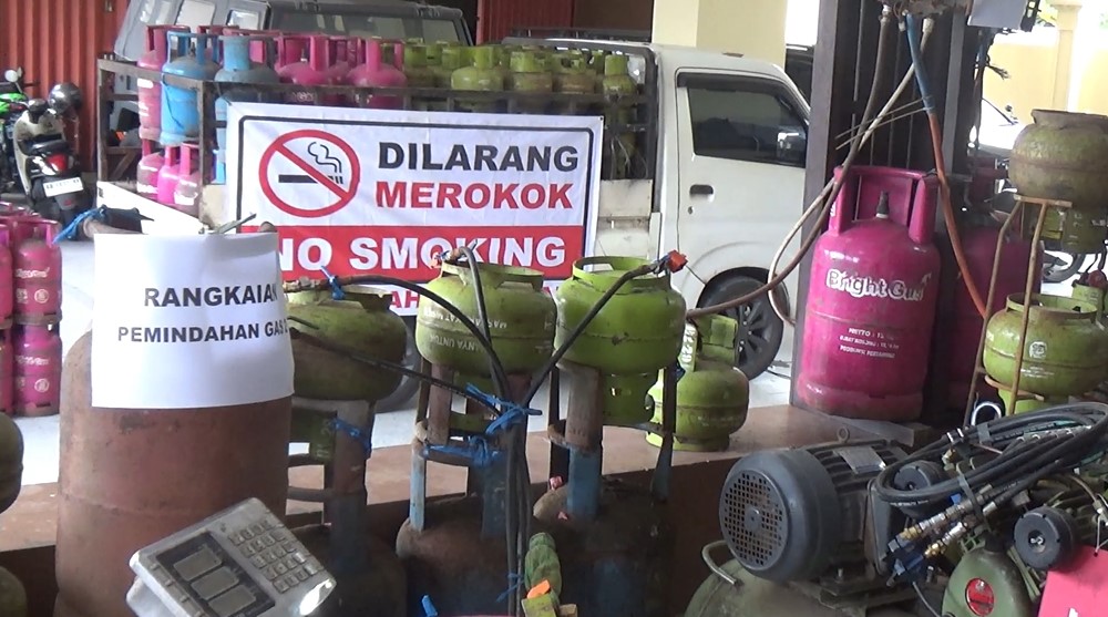Polisi Tangkap Tiga Pelaku Penyalahgunaan Gas Bersubsidi 3 Kg