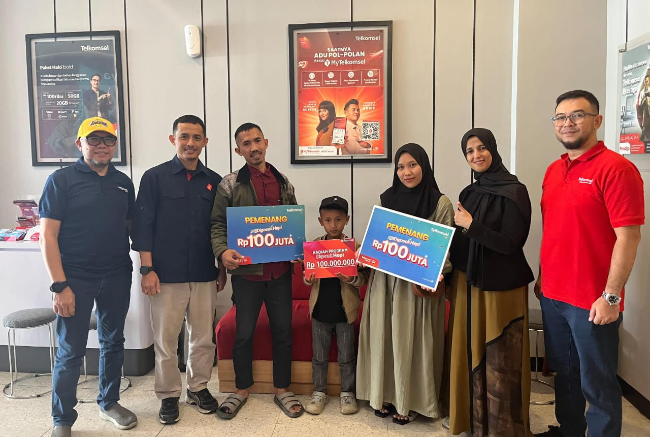 Pelanggan Telkomsel di Bandung Menangi THR Lebaran