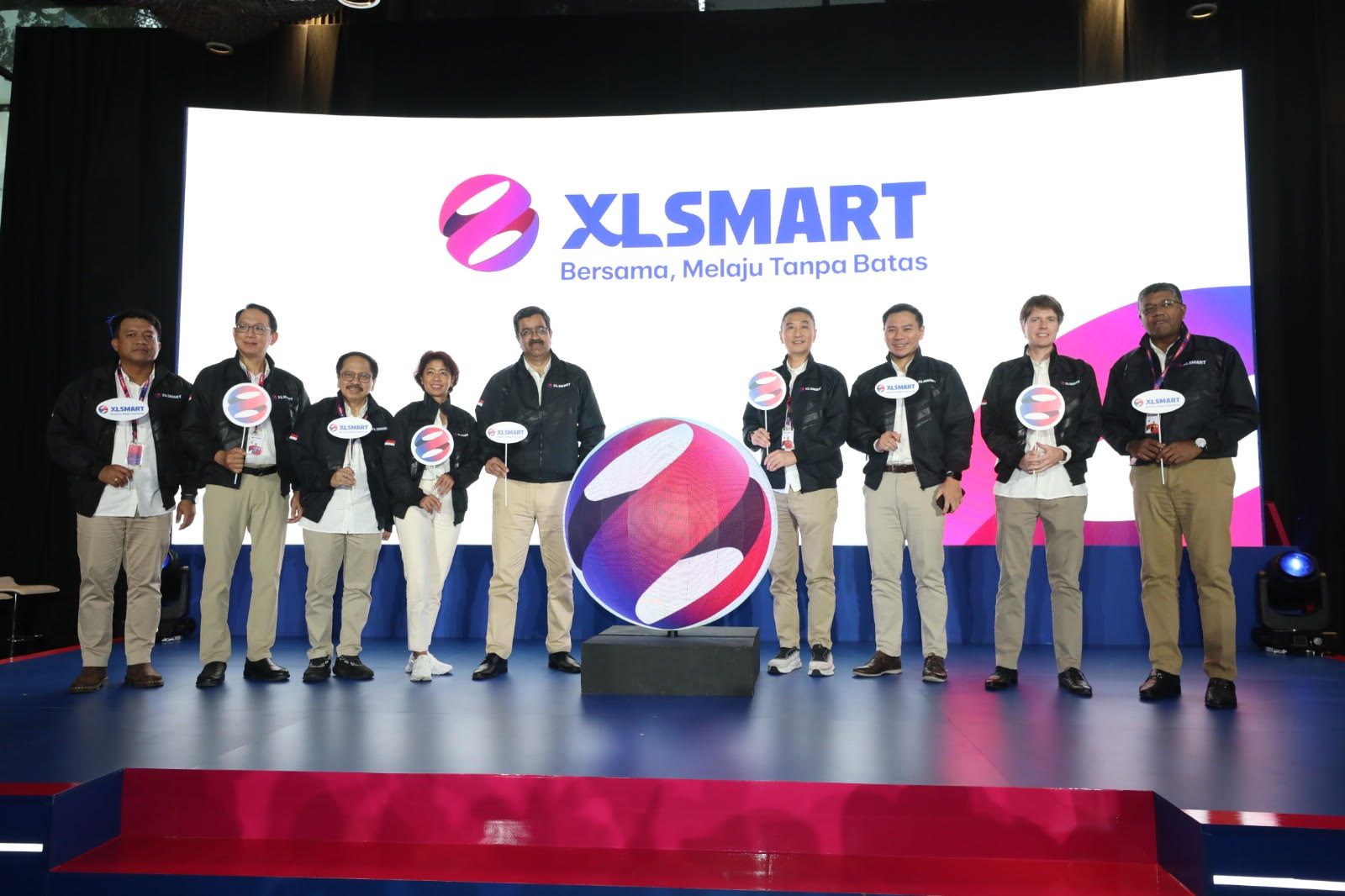 XLSMART Resmi Berdiri dan Siap Pimpin Era Digital Indonesia