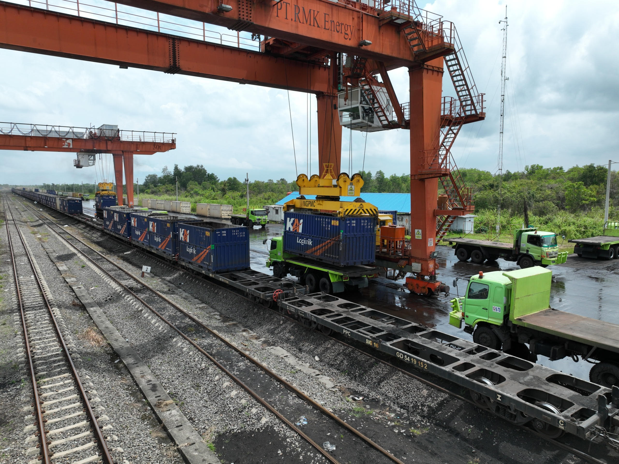 KAI Logistik Kelola  5,8 Juta Ton Barang  di Triwulan Pertama