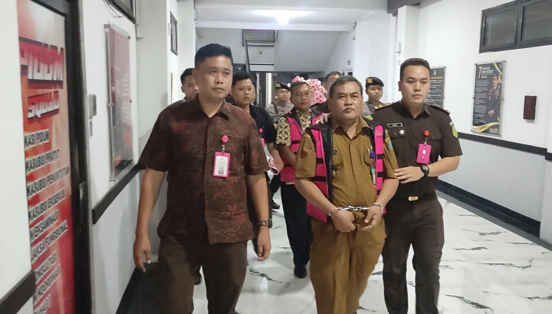 Kades Entalsewu Selewengkan Dana Kompensasi