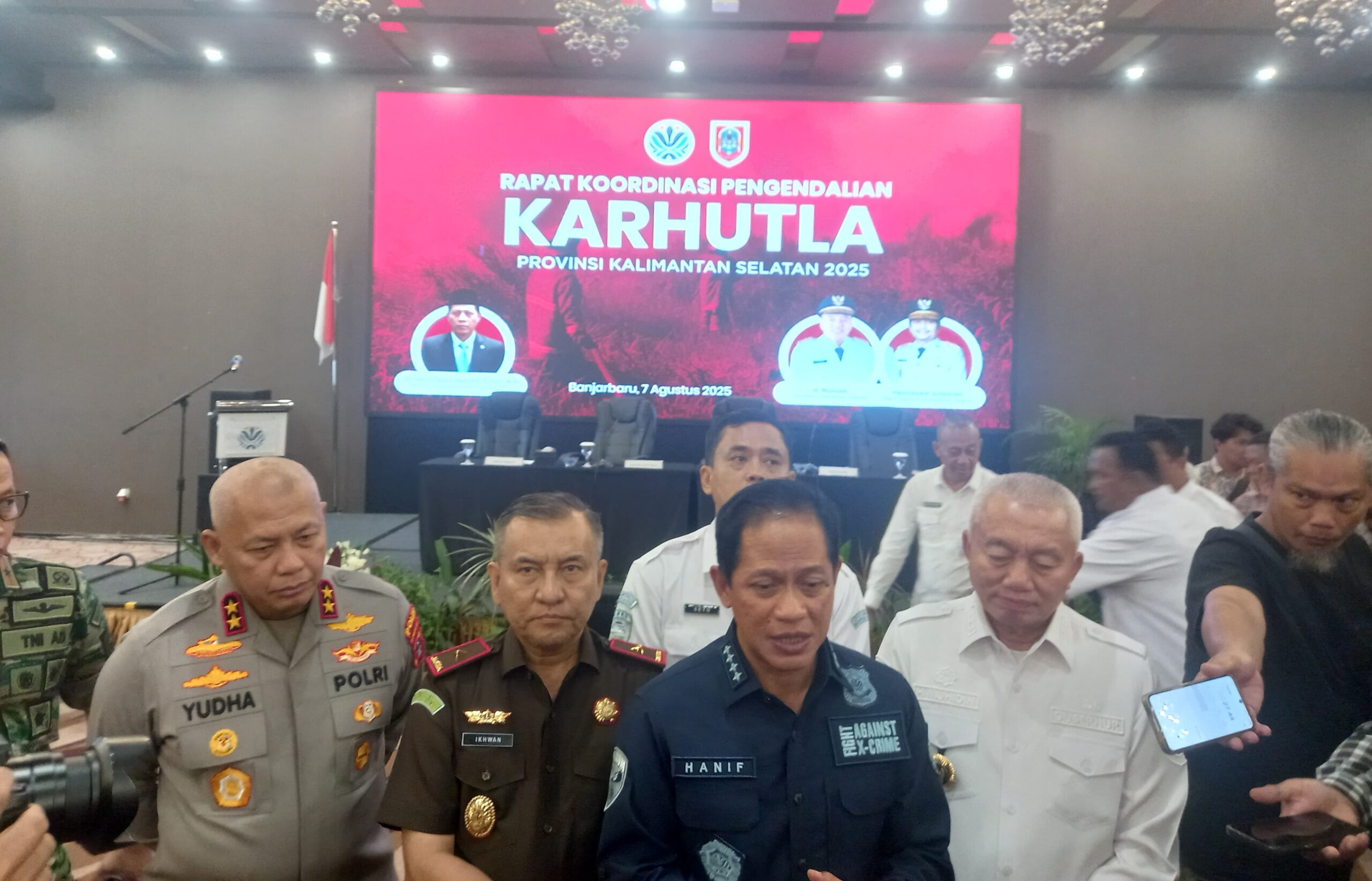 KLH Selidiki Kebakaran Lahan Konsesi 8 Perusahaan di Kalsel