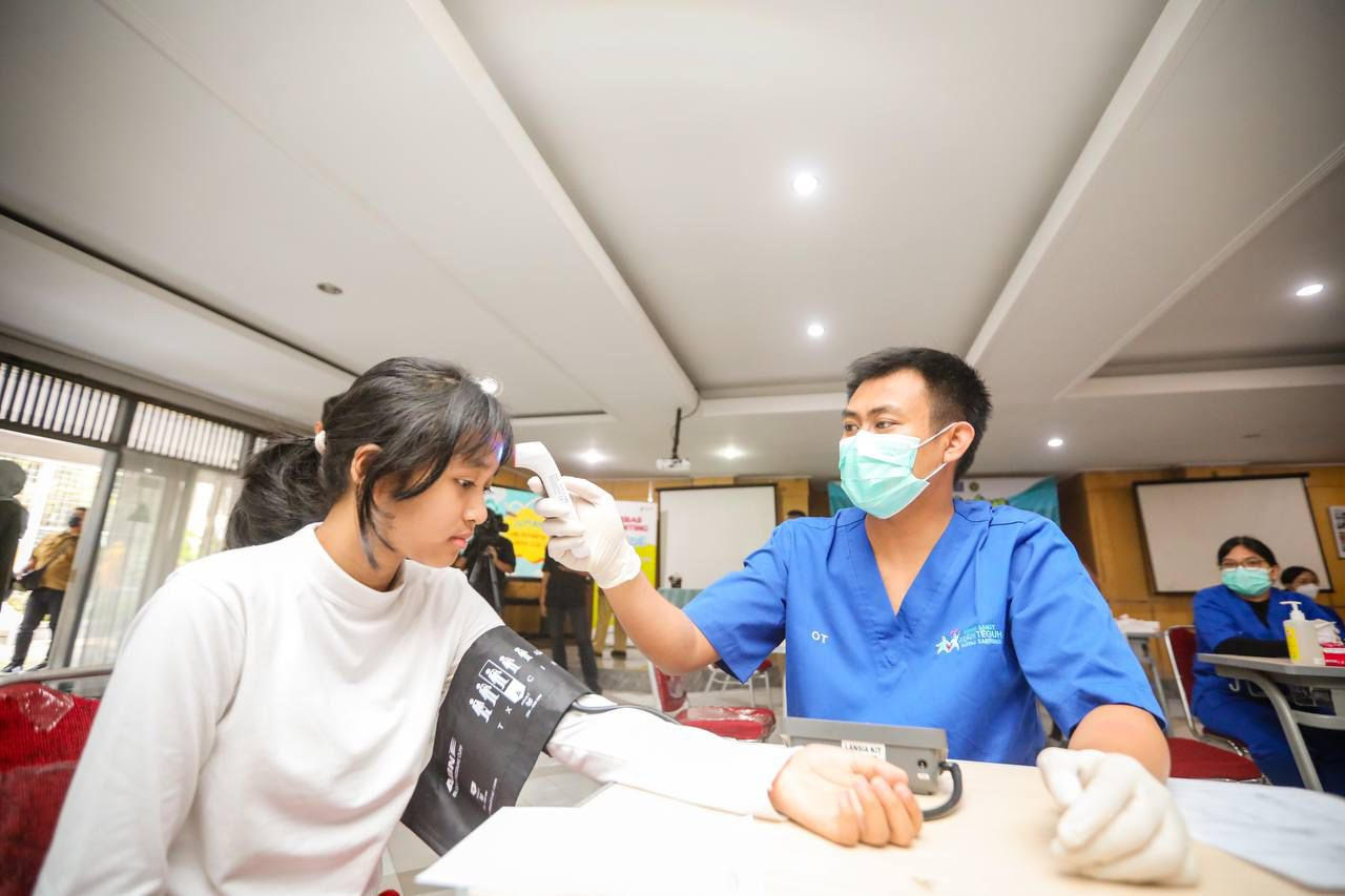 Menkes Resmikan Cek Kesehatan Gratis Anak Sekolah di Bandung