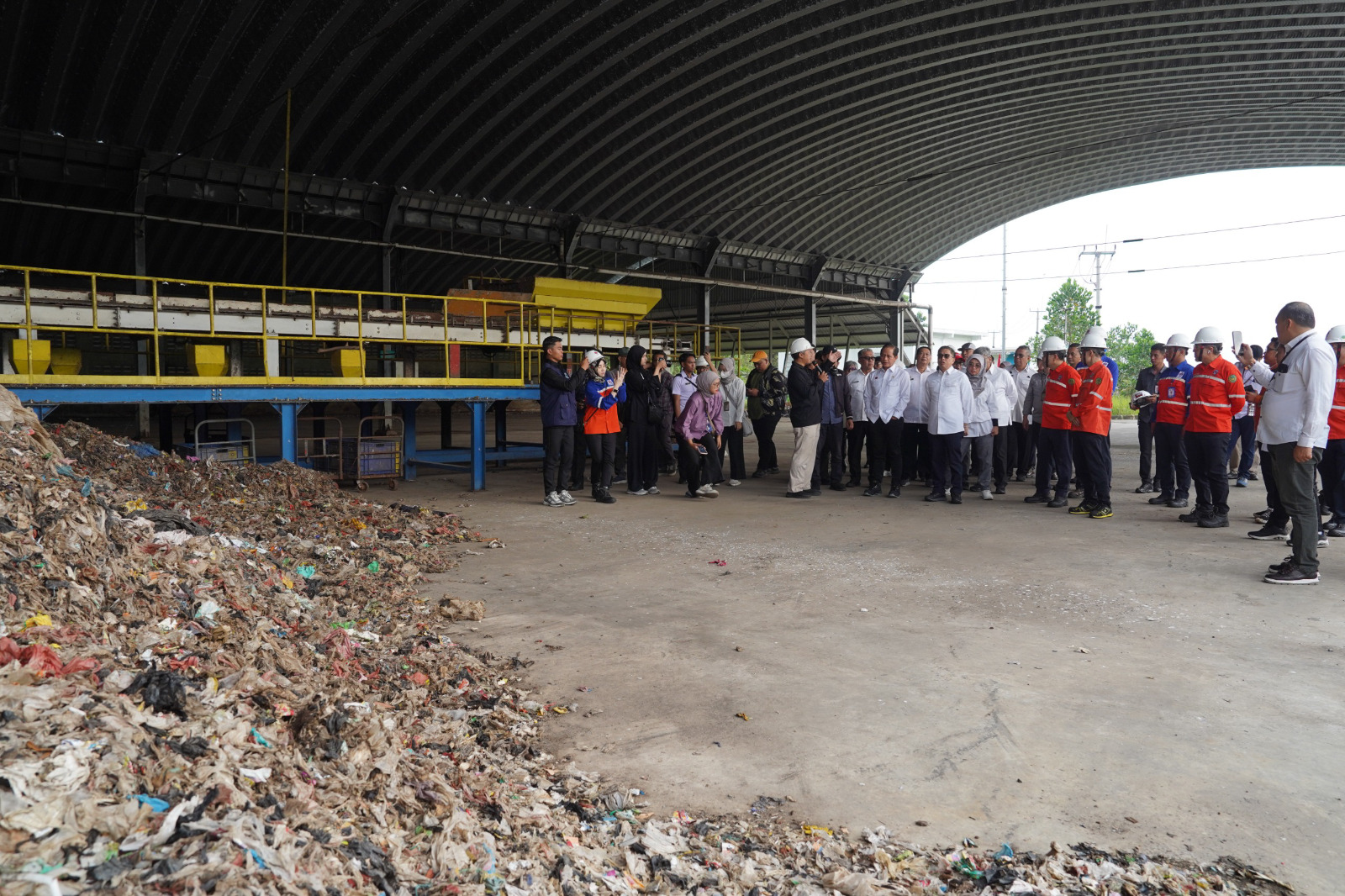 Pemprov Jawa Barat Ambil Alih TPPAS Lulut Nambo